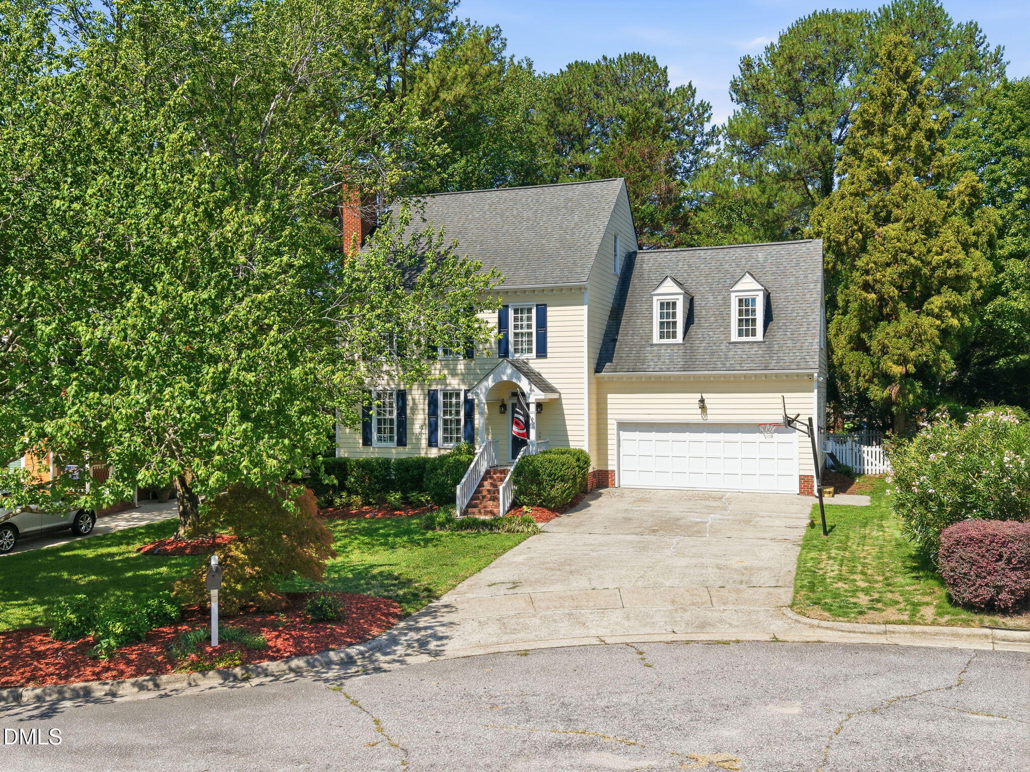 8705 Chatterleigh Circle — photo