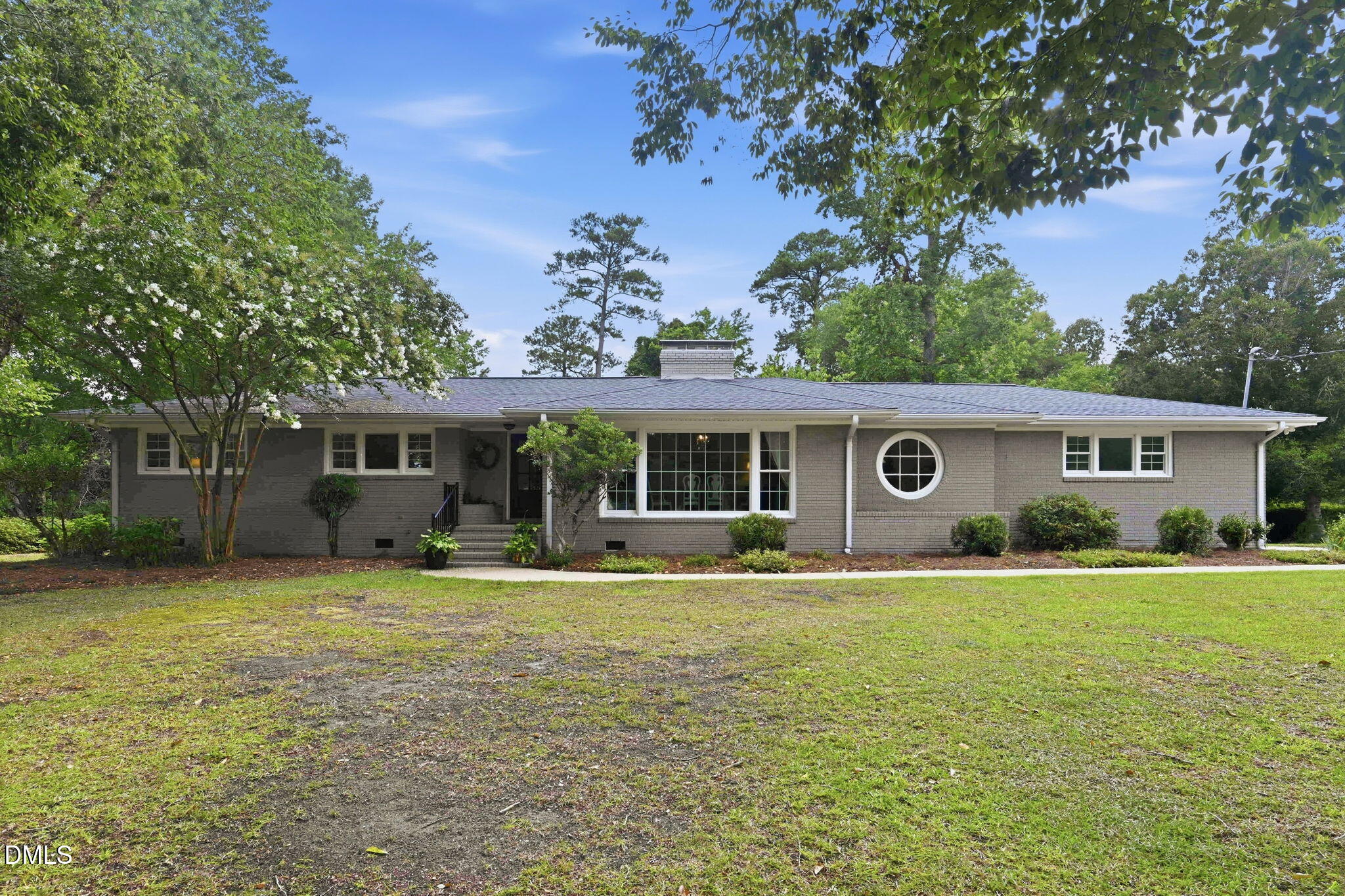 406 Country Club Drive — photo