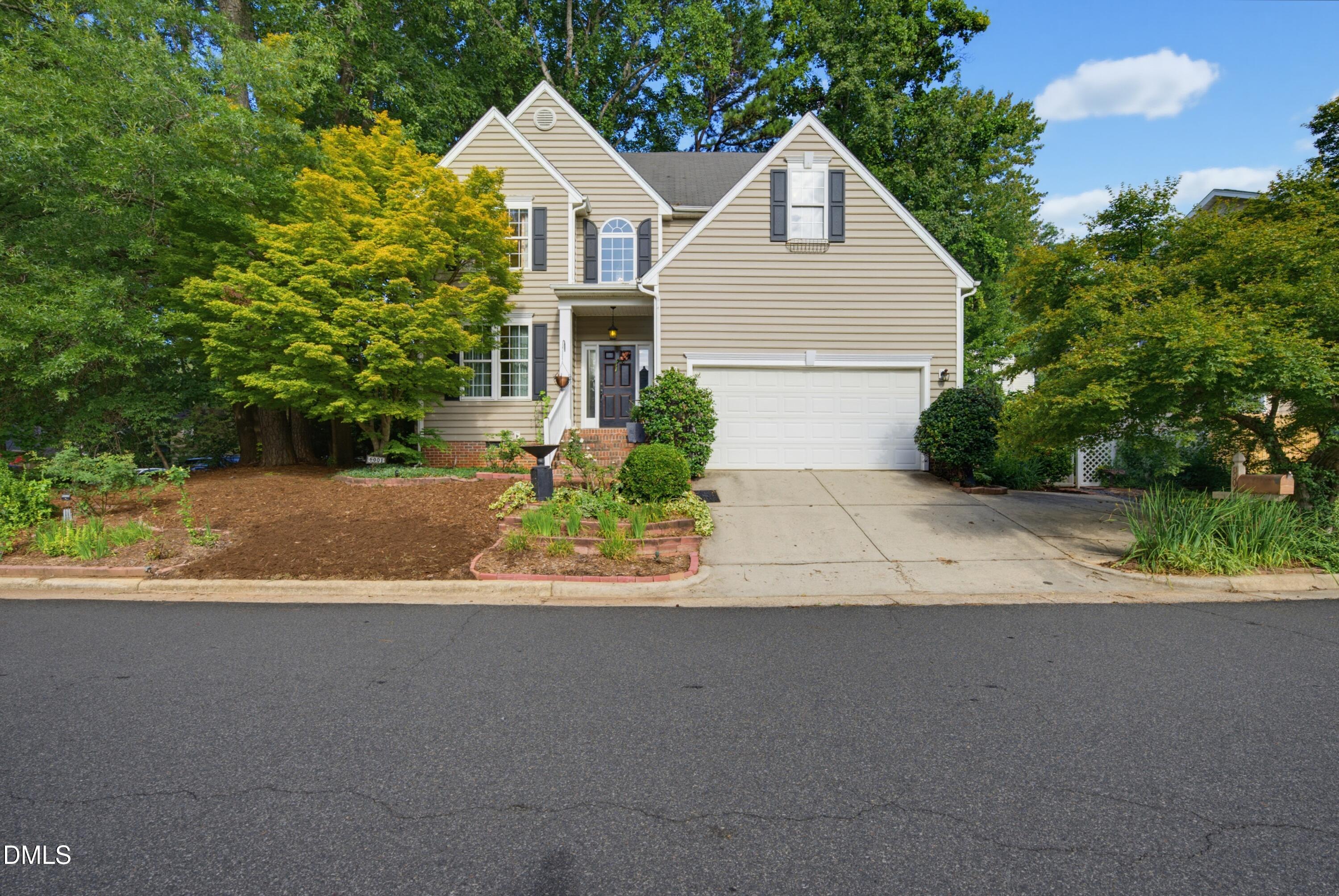 8901 Castleton Lane — photo