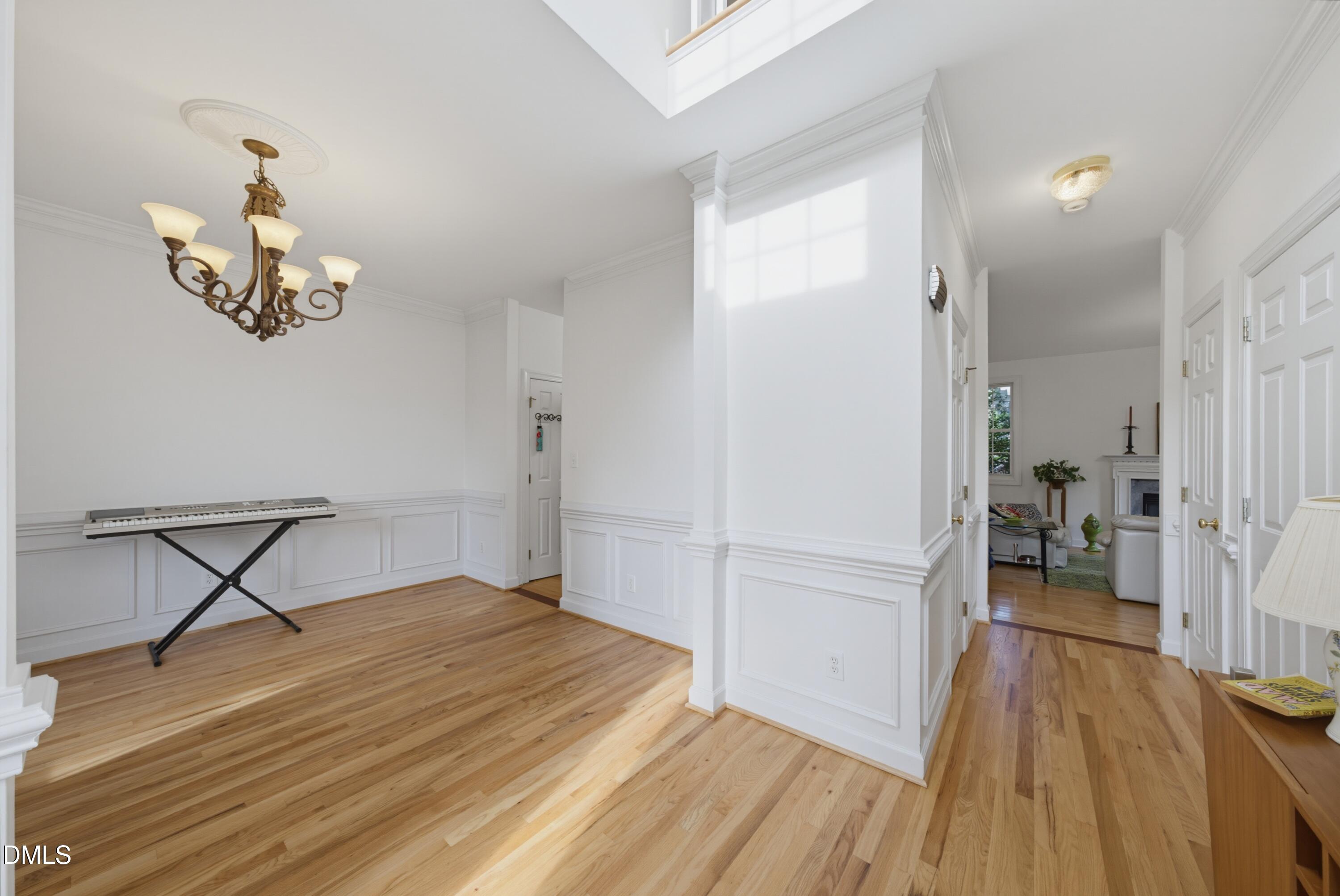 8901 Castleton Lane, Raleigh, NC 27615 — photo 2