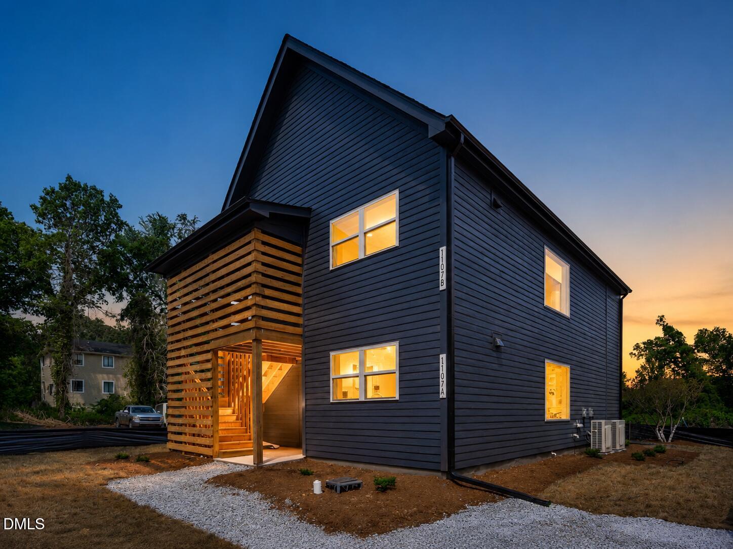 1103 Camden Avenue B — photo