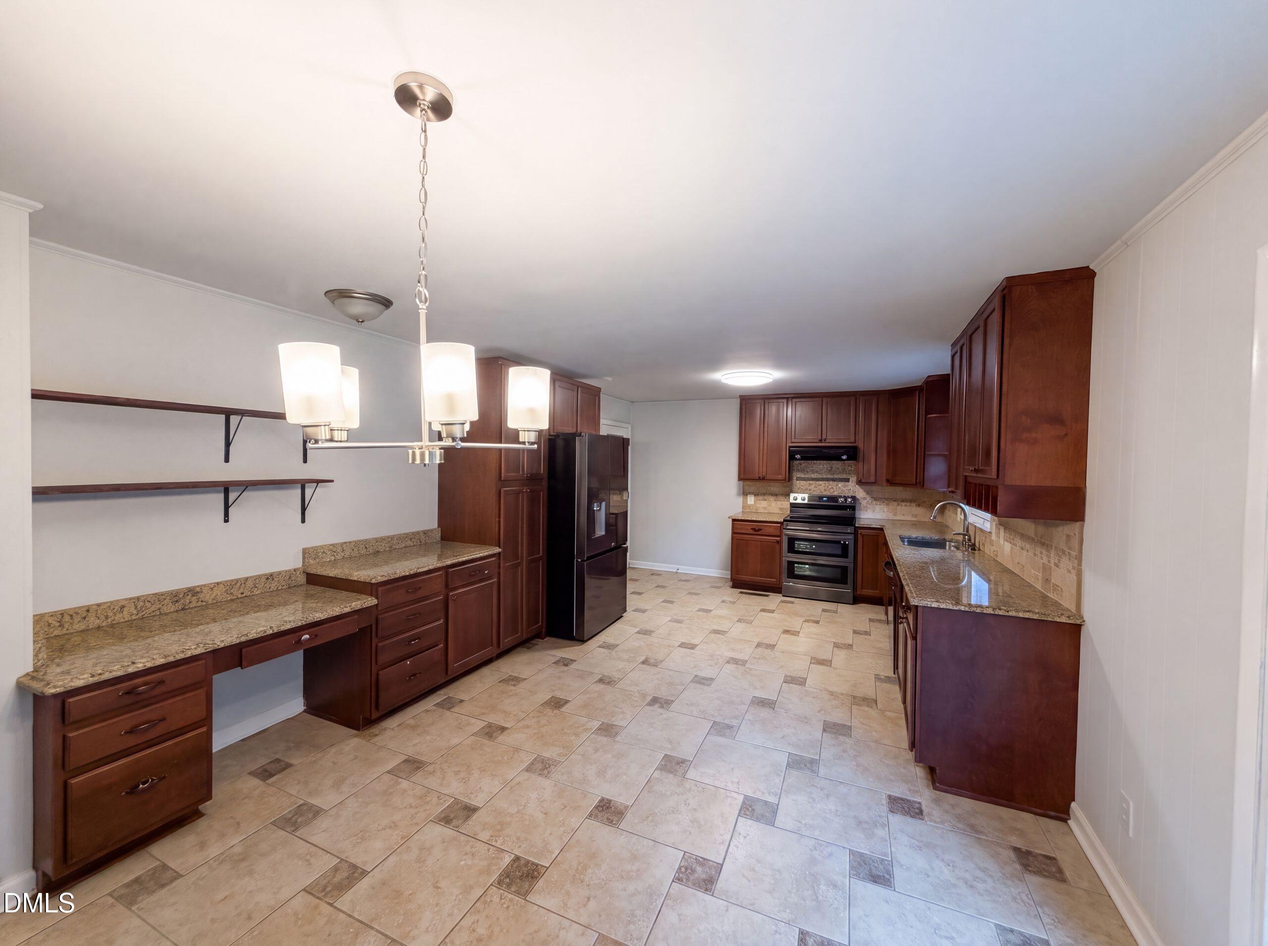 407 Lamesa Drive, Raleigh, NC 27603 — photo 2
