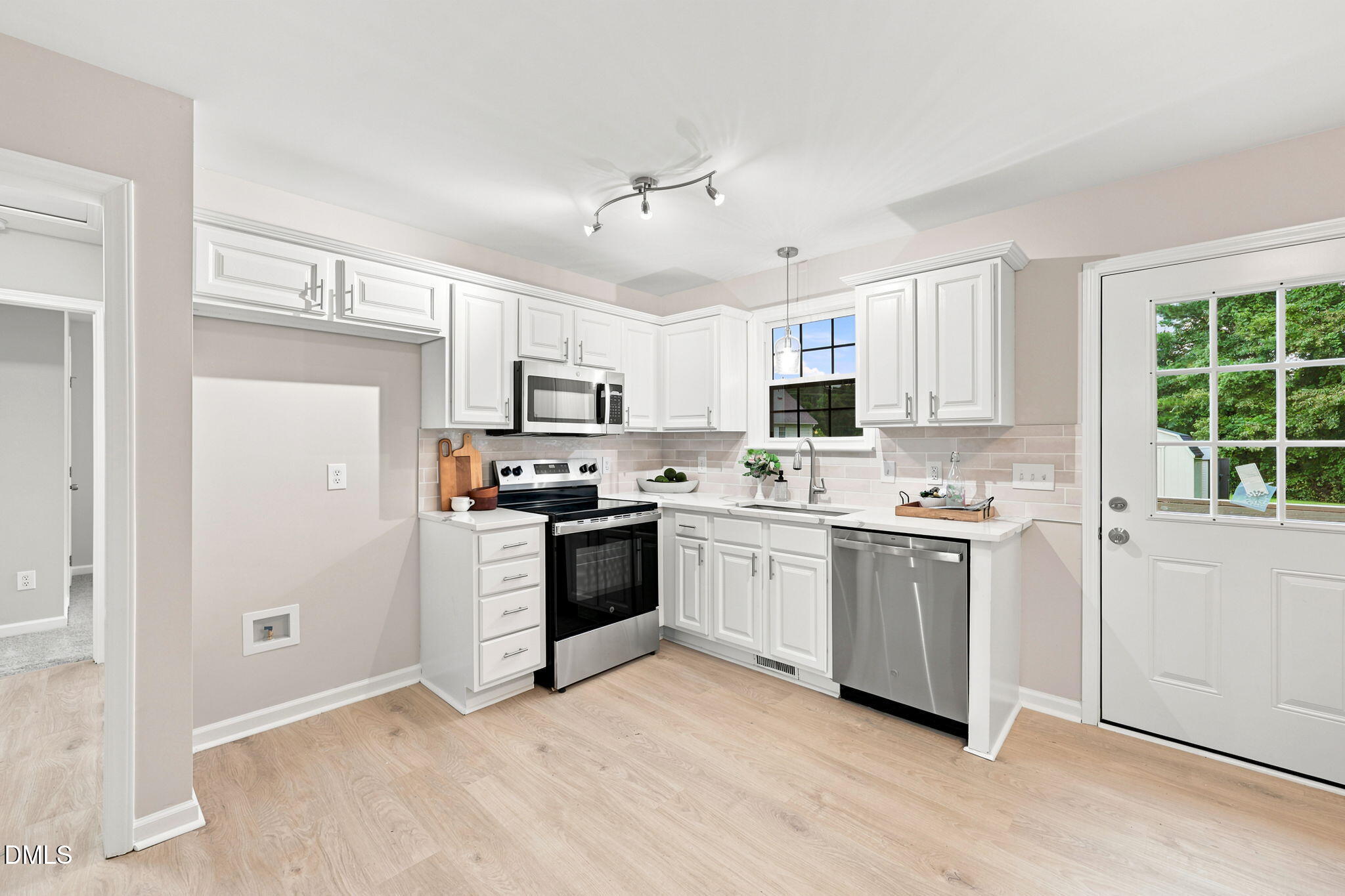 105 Poplar Court — photo