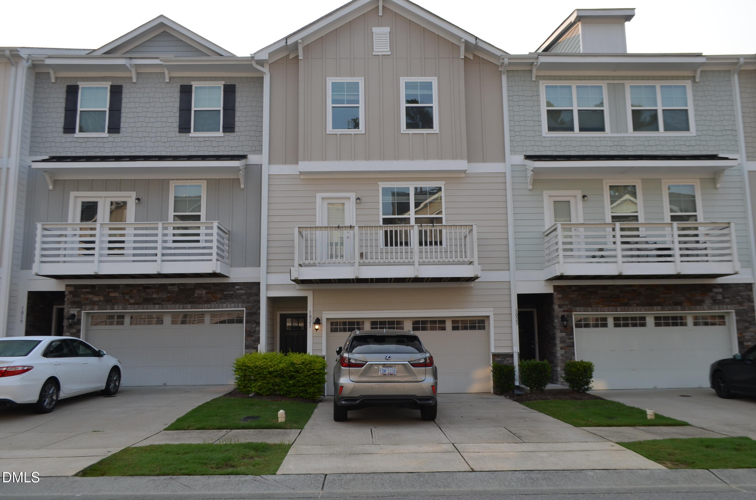 1021 Diamond Dove Lane — photo