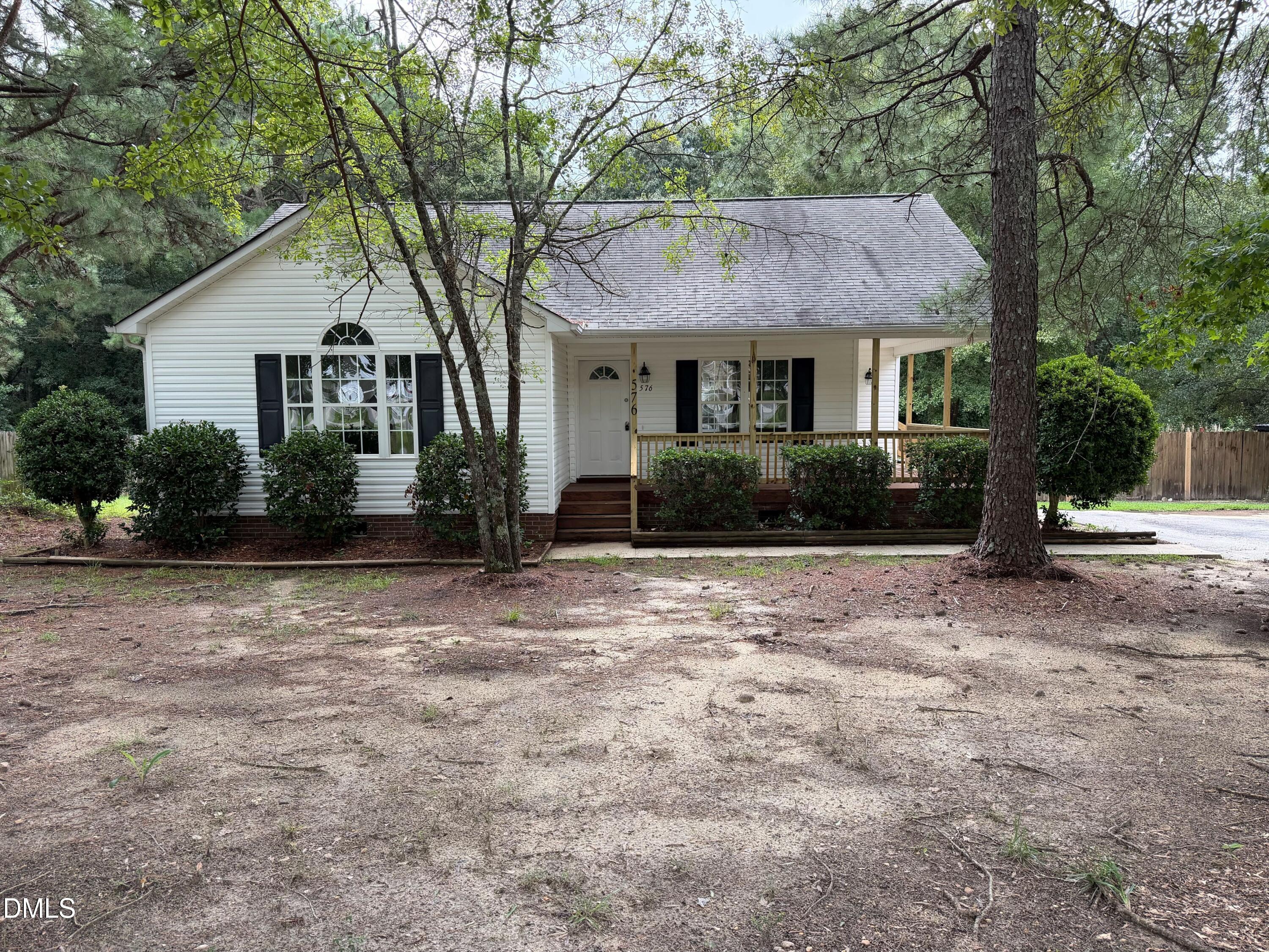576 Sunray Drive — photo