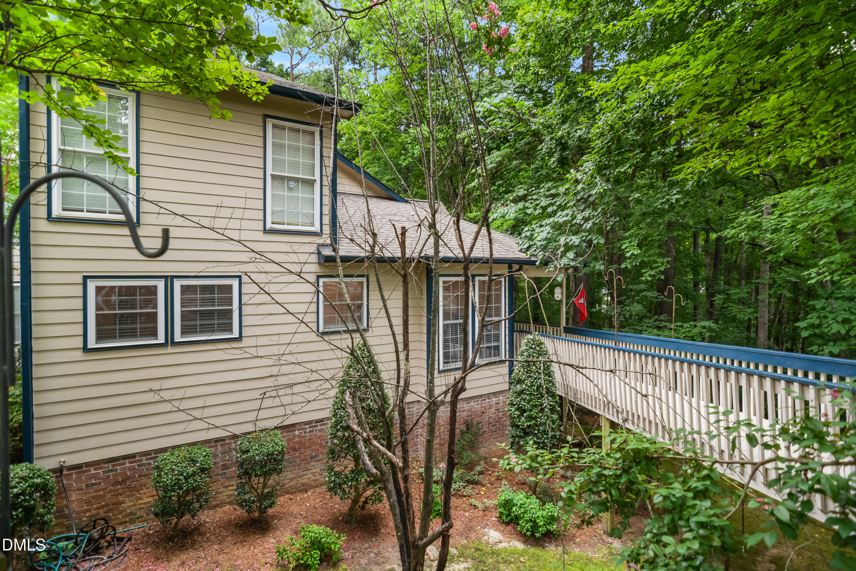 3419 Oak Trail — photo