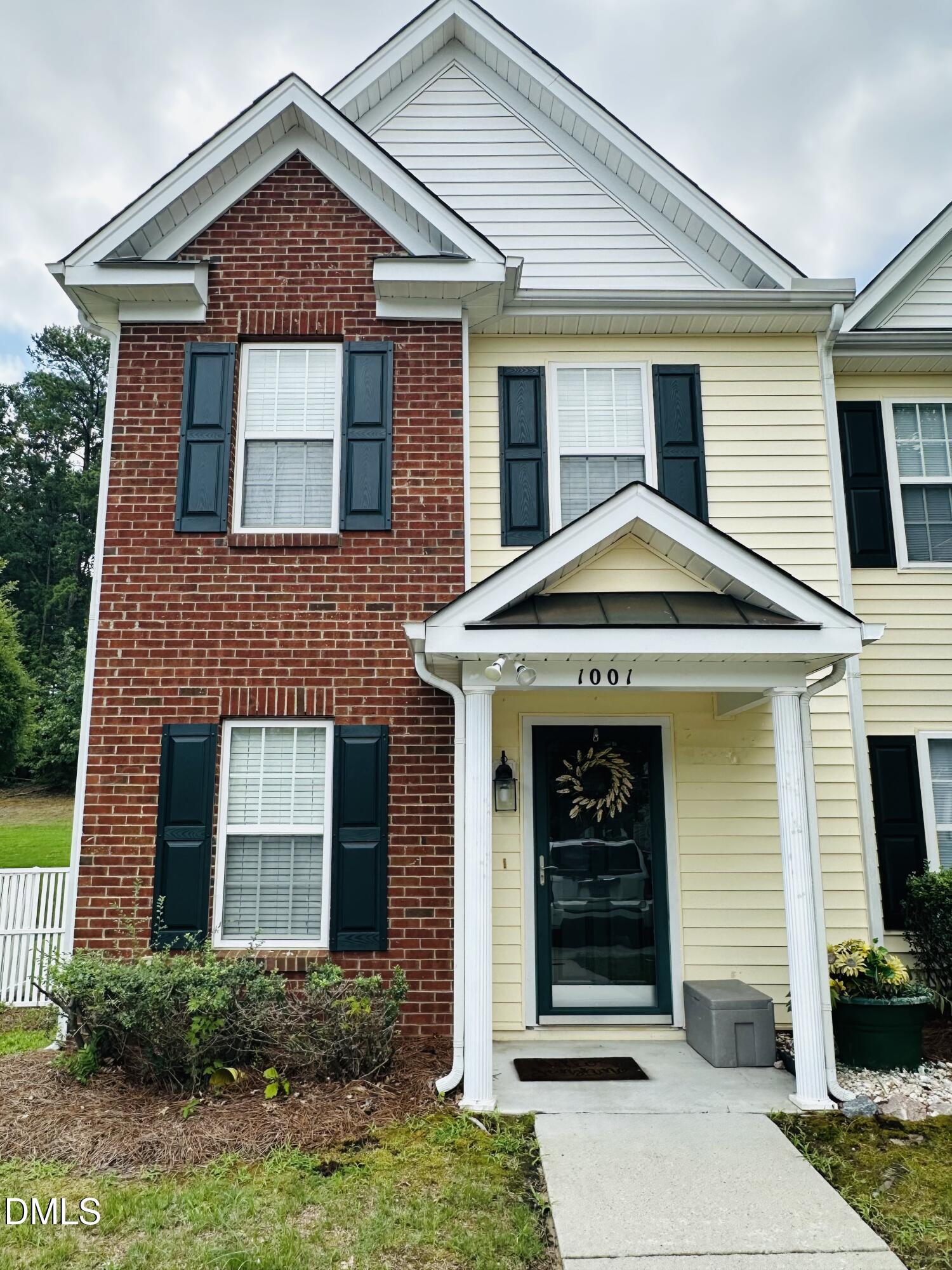 1001 Savin Landing — photo