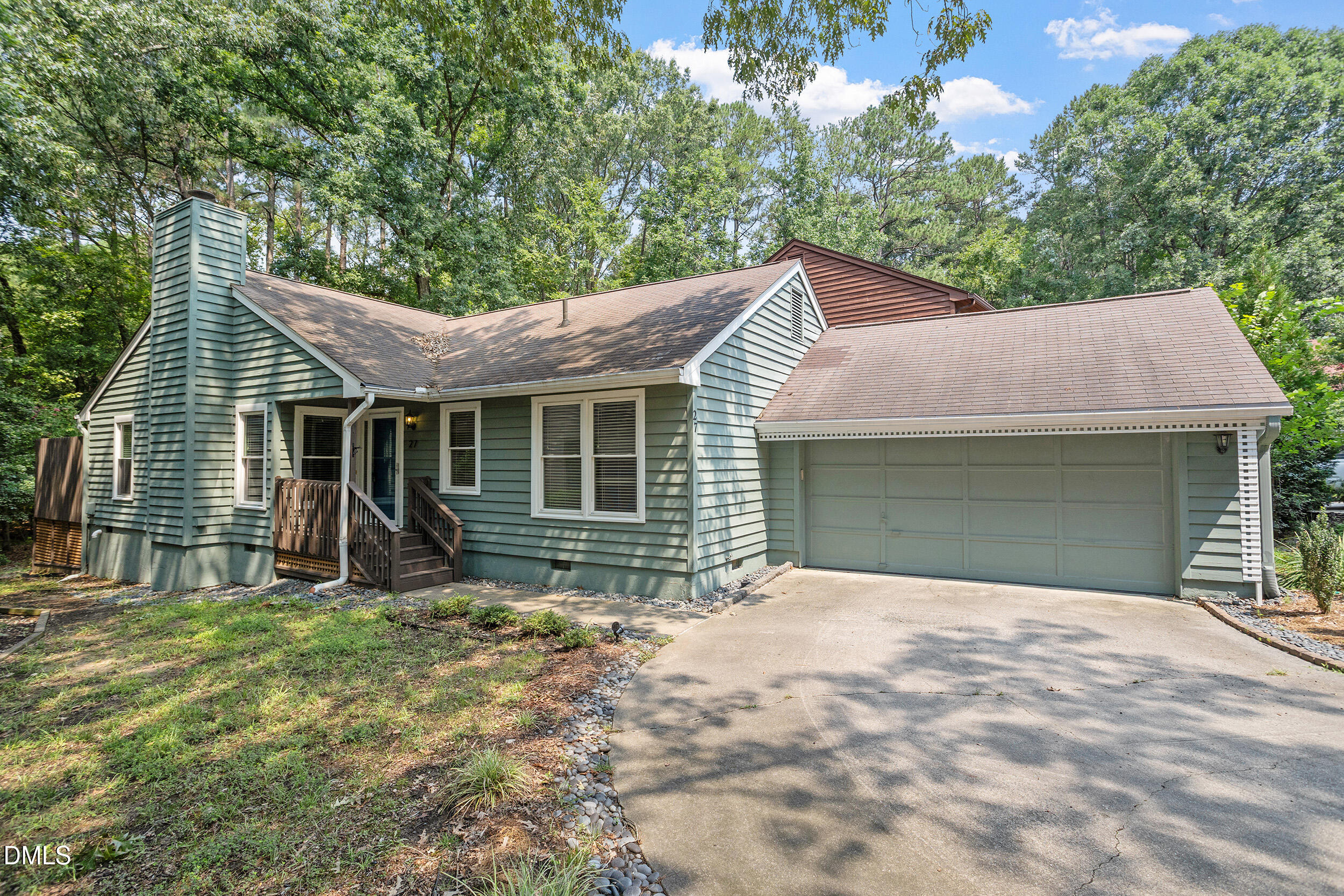 27 Clover Drive — photo