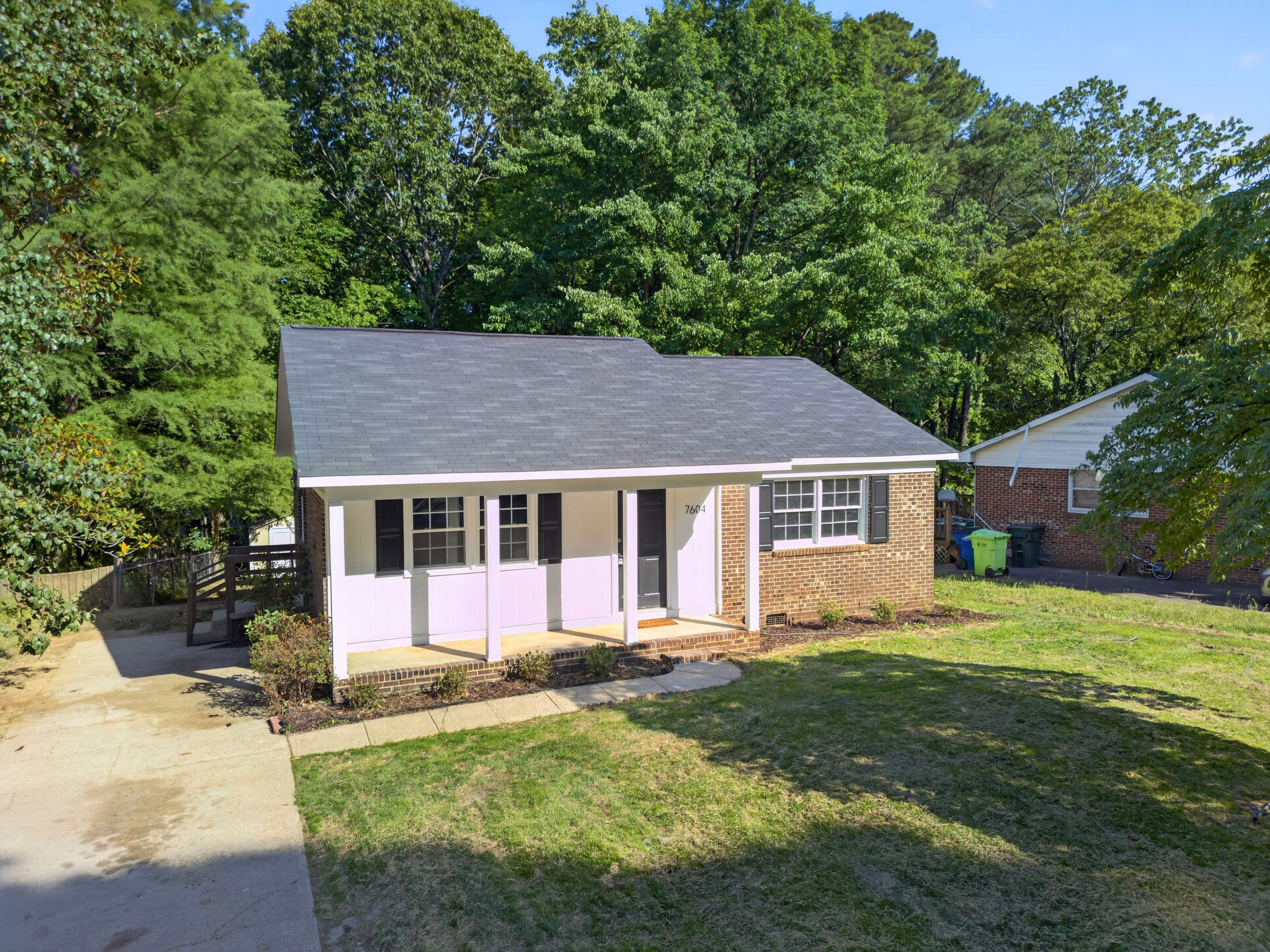 7604 Longstreet Drive — photo