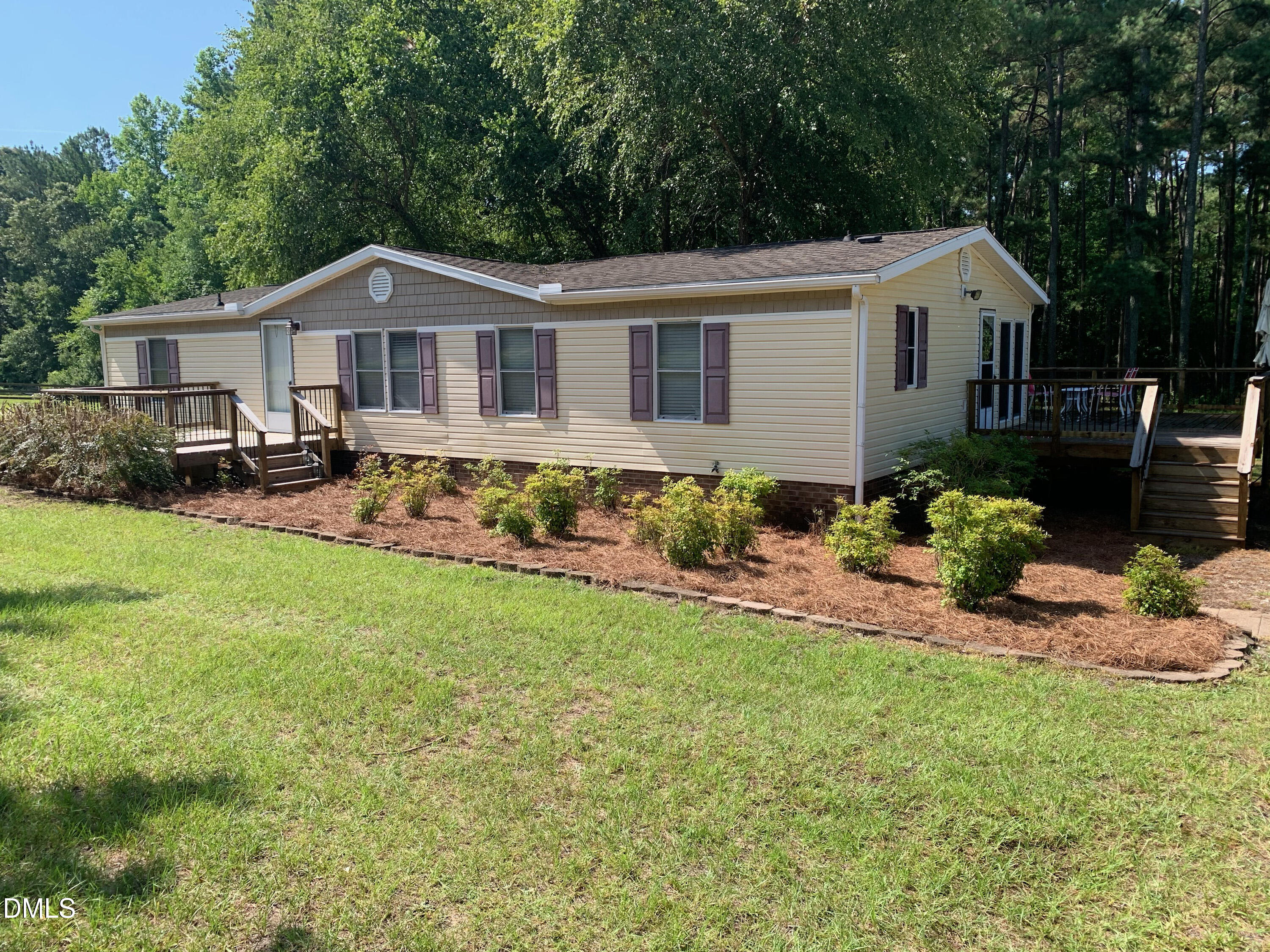 150 Happy Trails Drive — photo