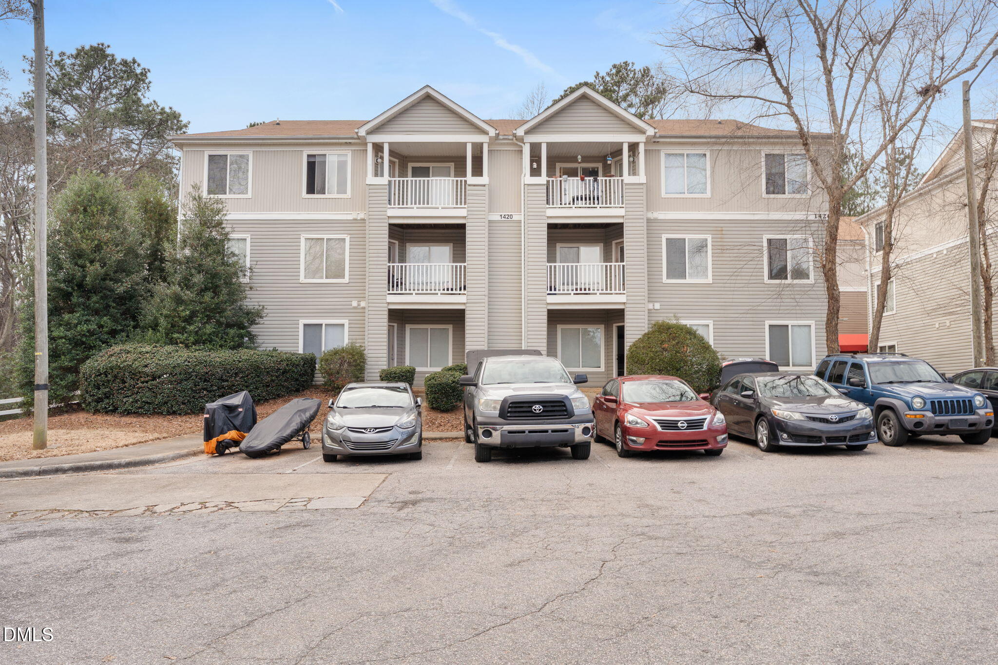 1420 Collegiate Circle — photo