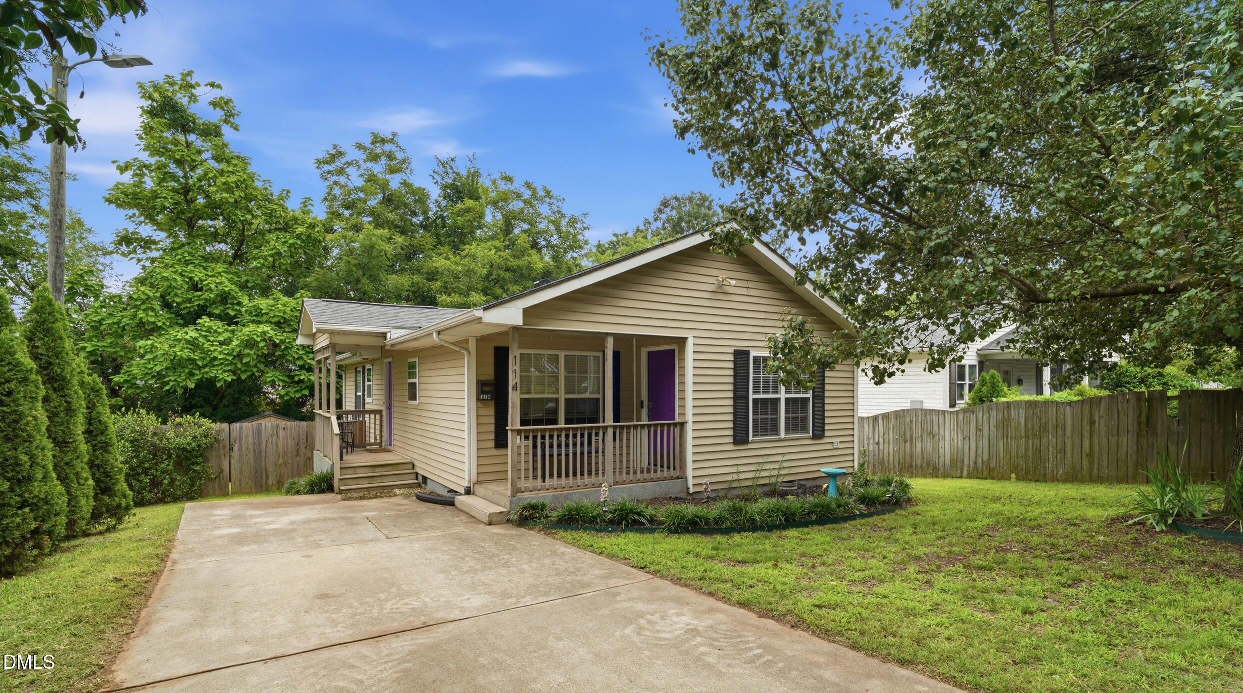 114 N Blacknall Street — photo