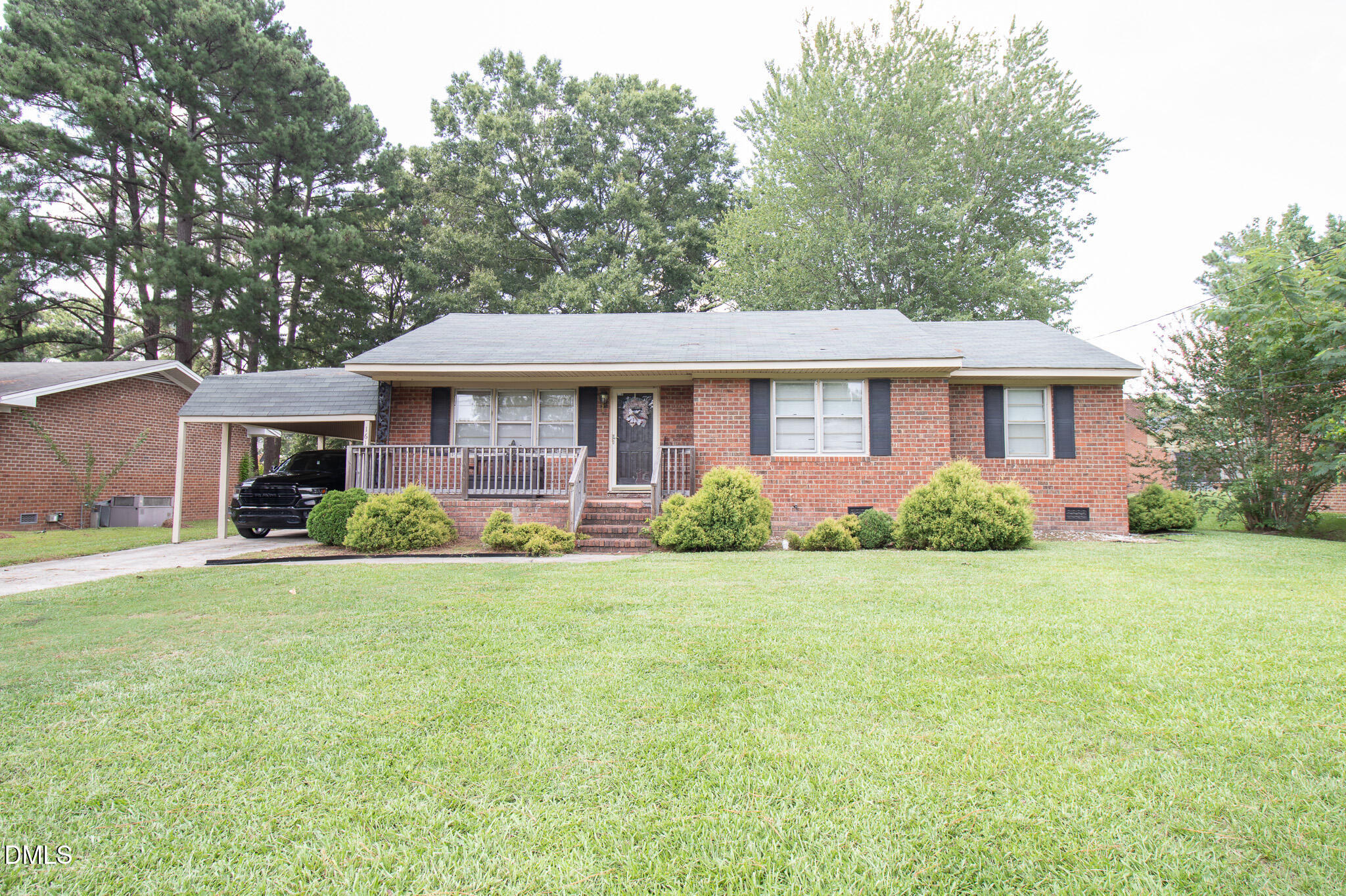 1612 King Circle — photo