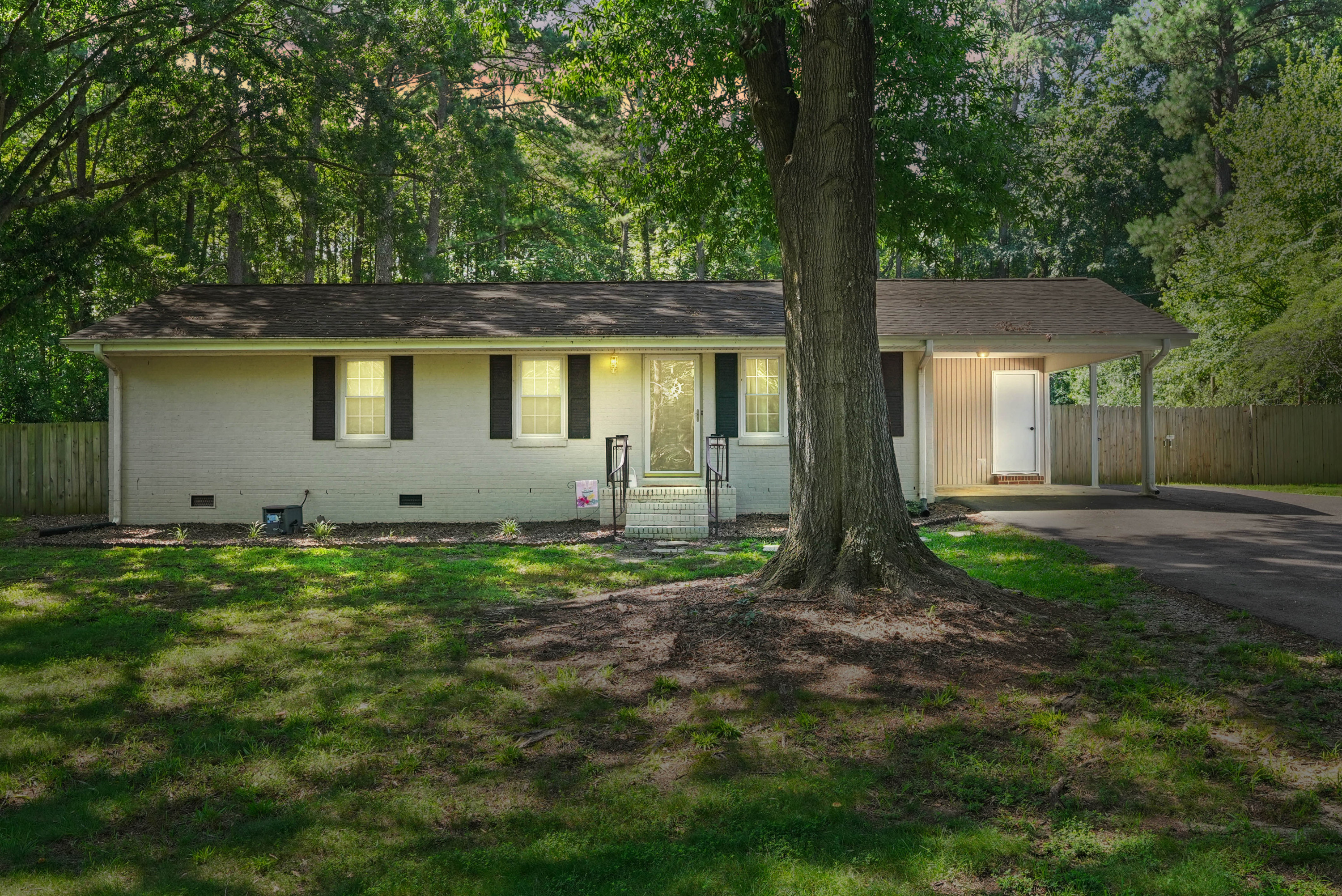 107 Twain Drive — photo