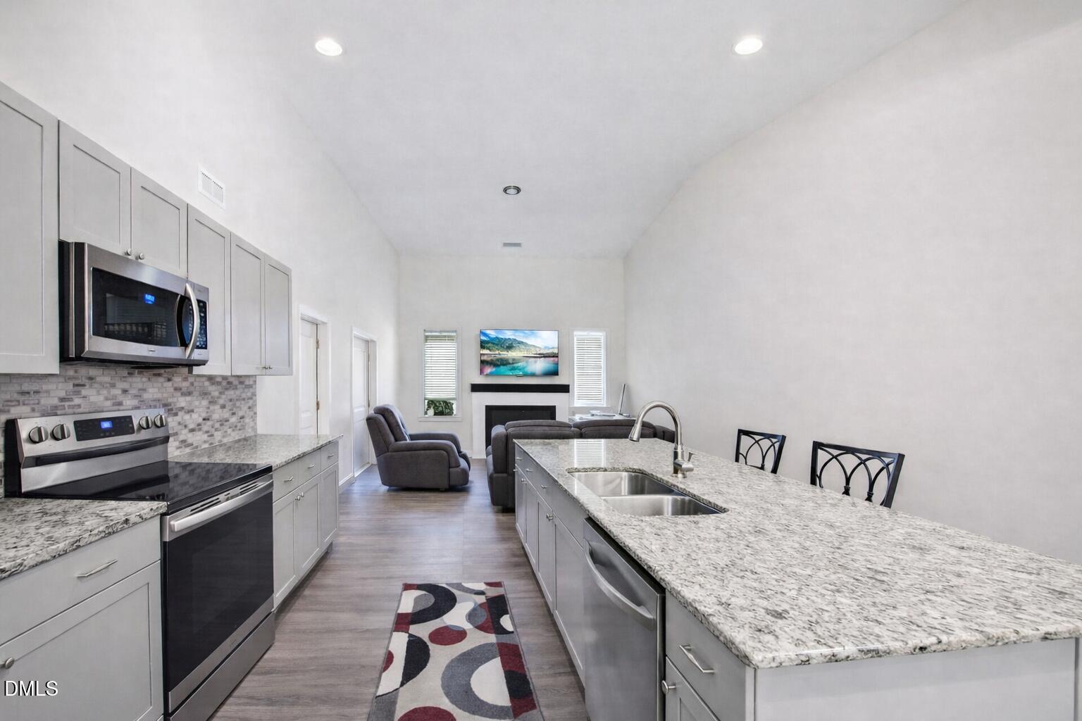 1018 Abbott Street — photo
