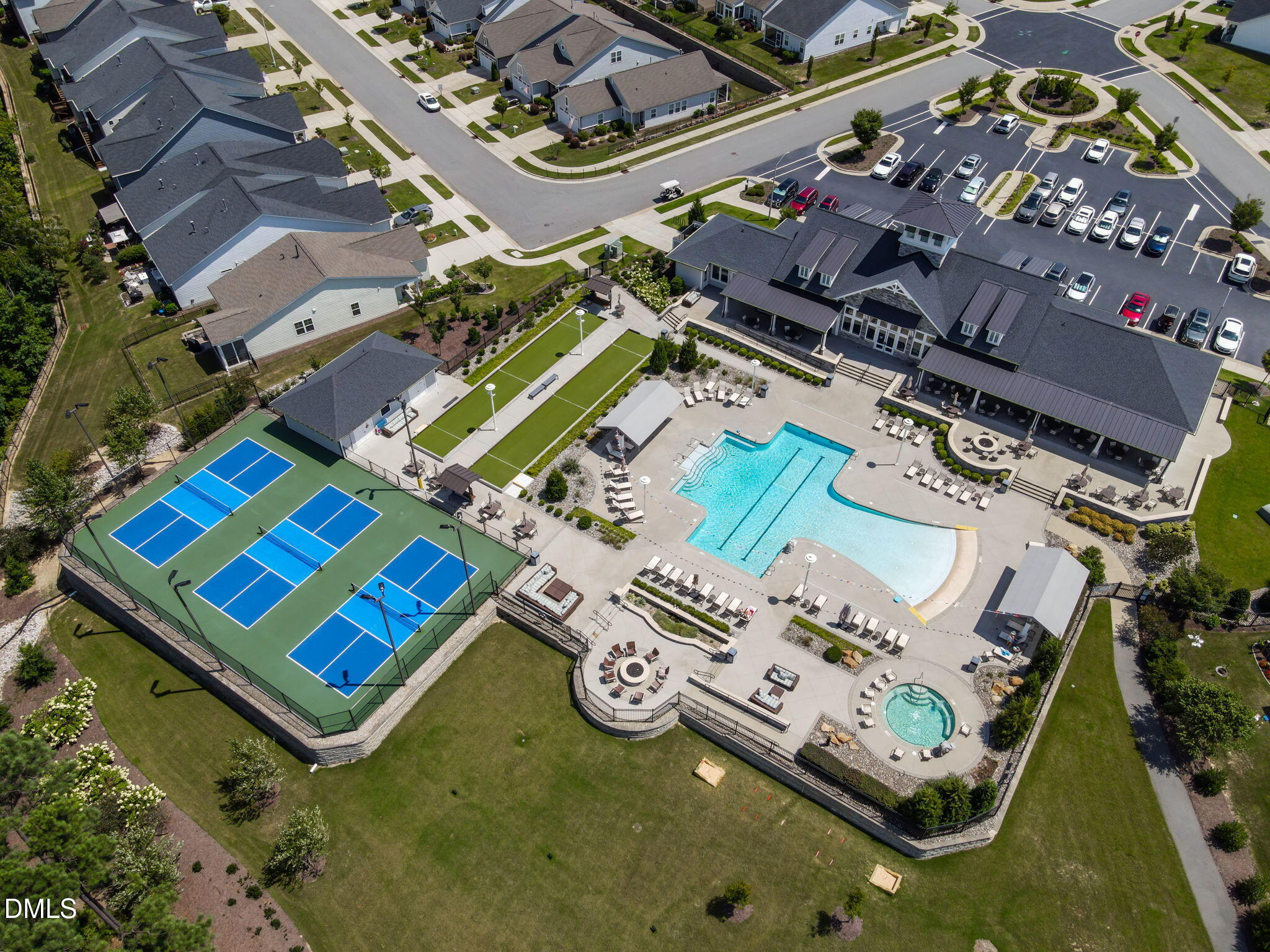 125 Cashmere Court — photo