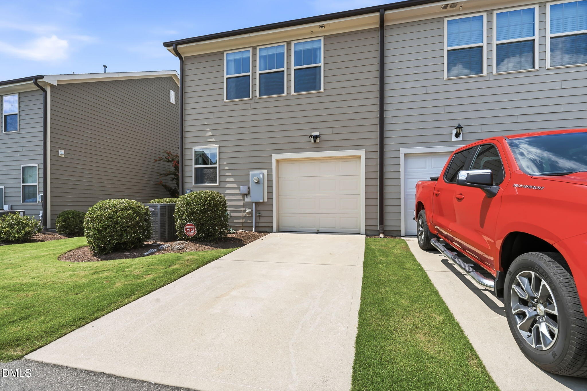 1721 Shady Oaks Drive — photo