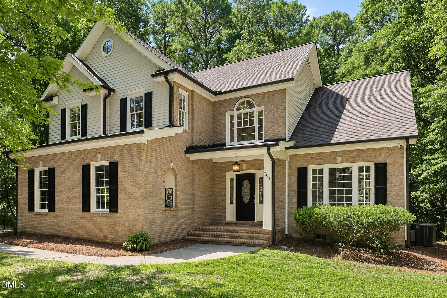 7413 Heartland Drive — photo