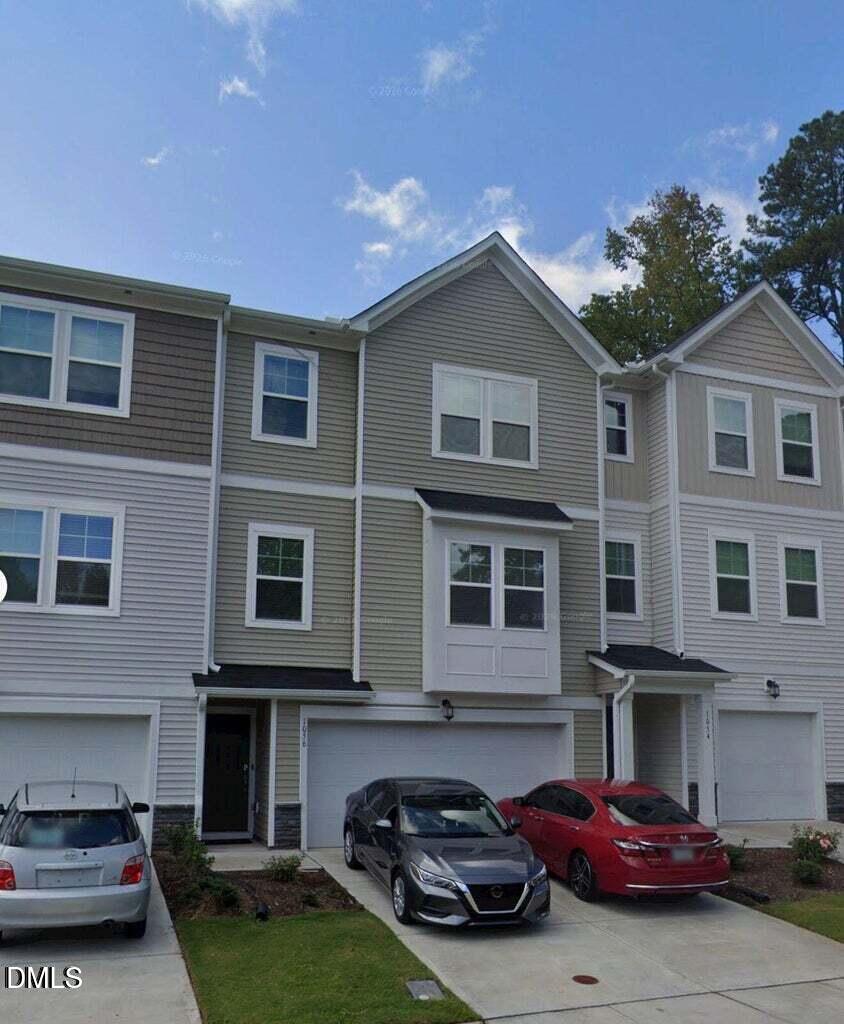 1056 Lily Loch Way — photo