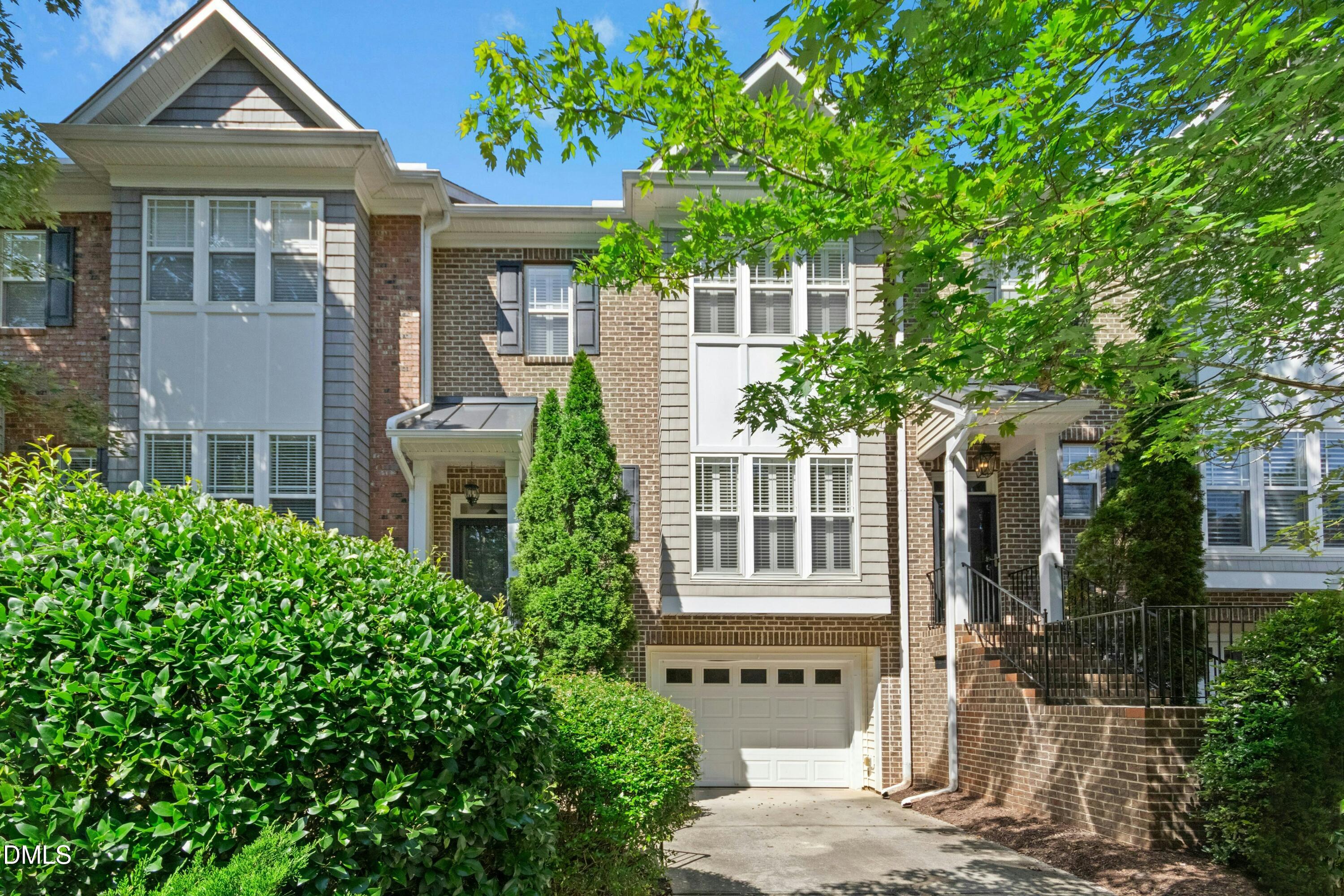 335 Rose Walk Lane — photo