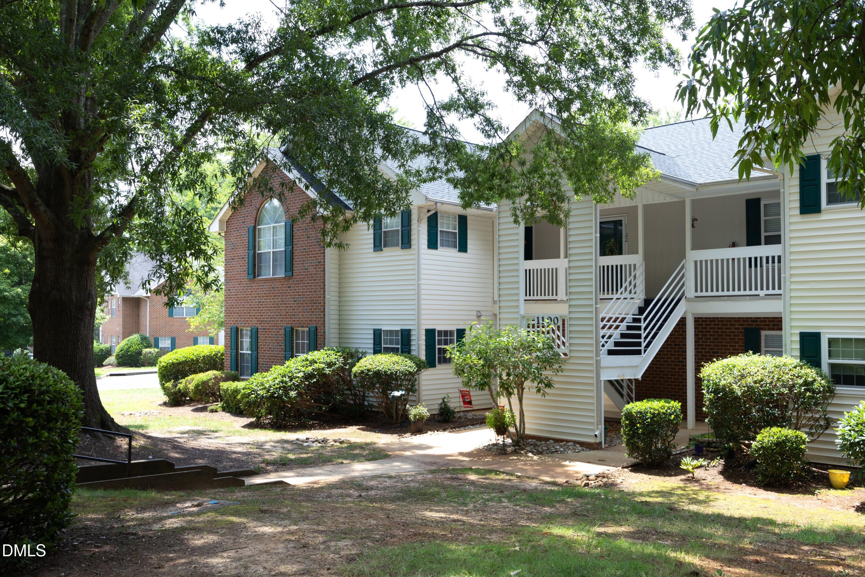 1112 Renshaw Court — photo