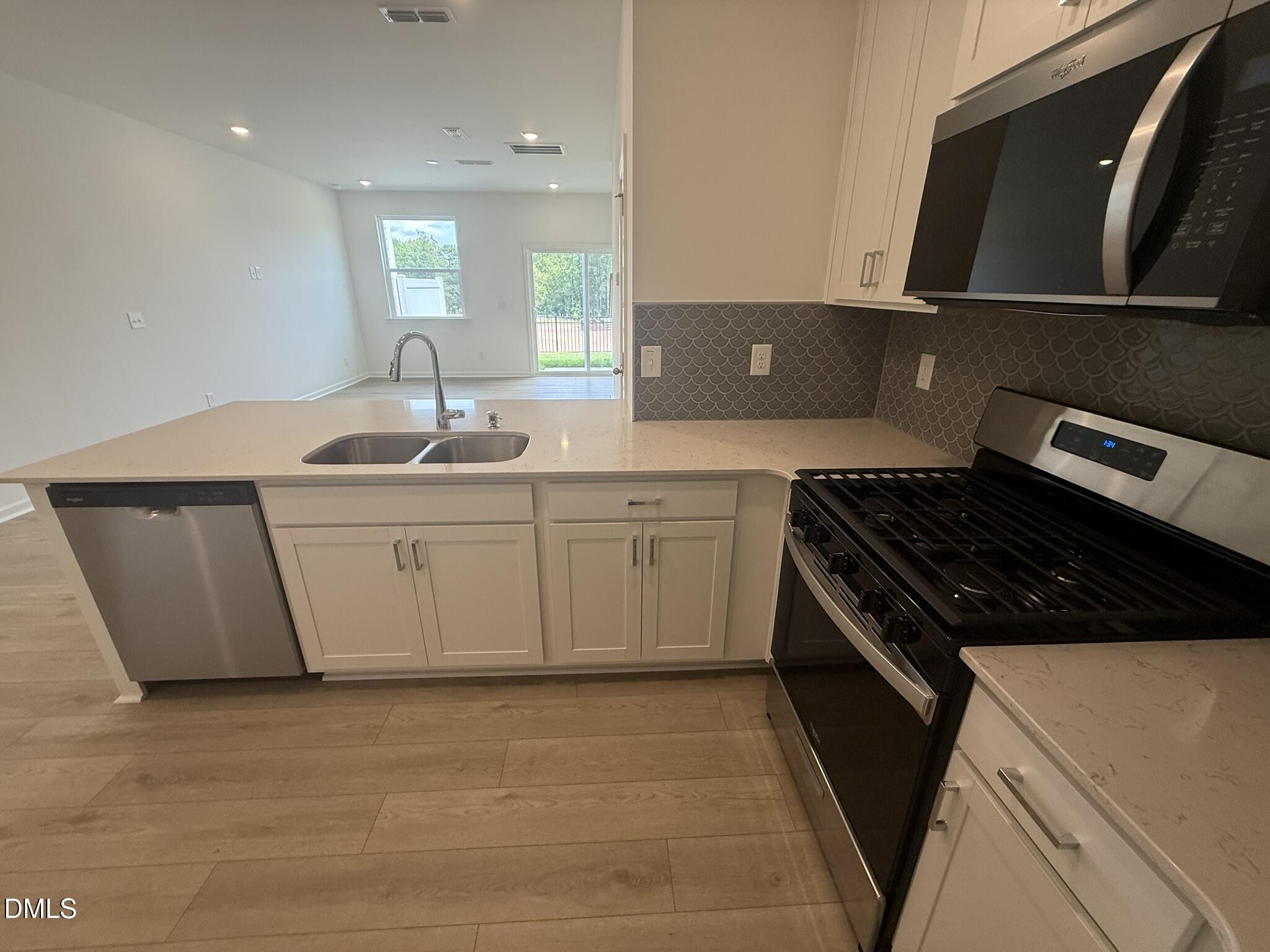 2109 Oakdale Drive — photo