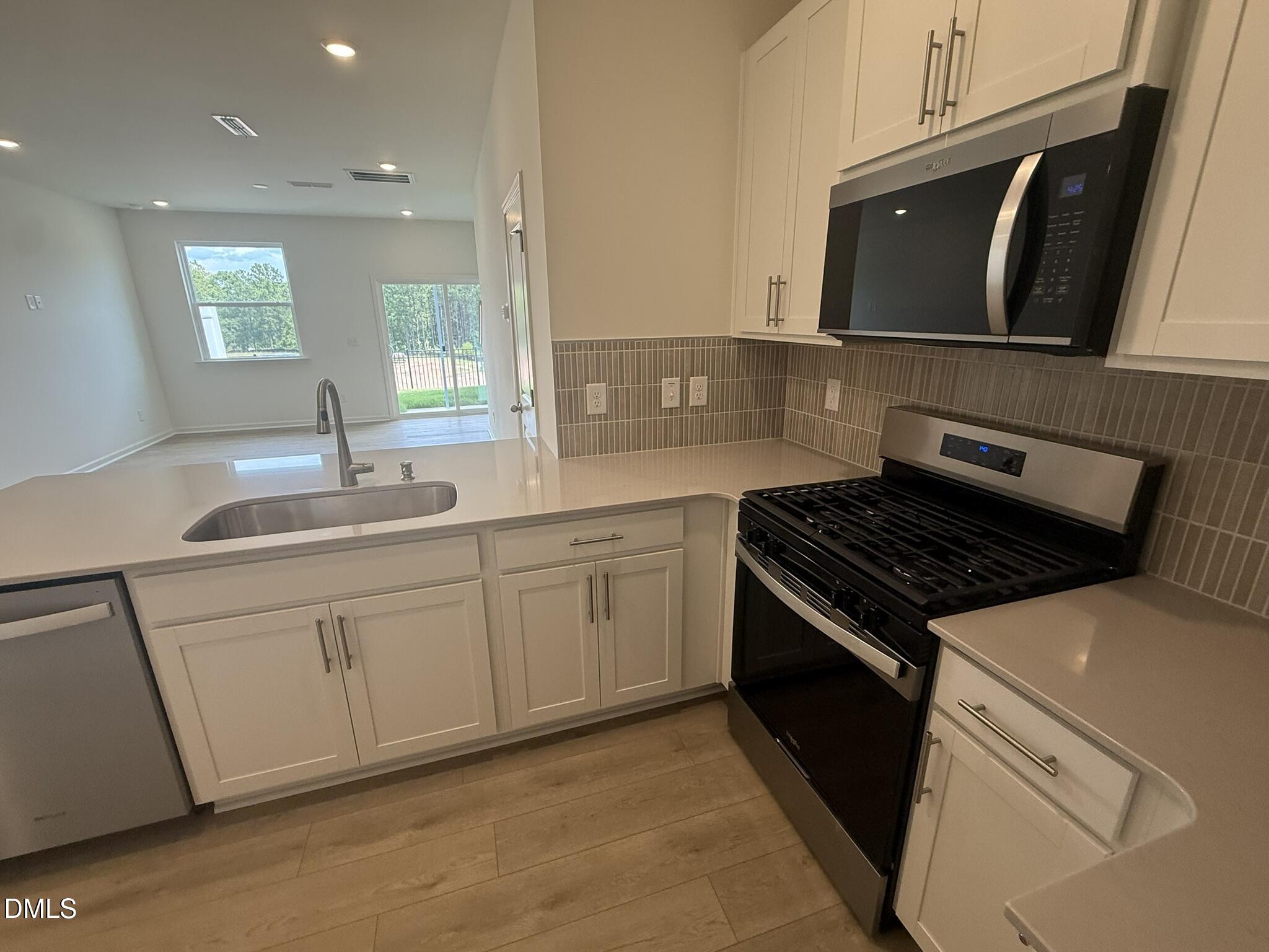 2111 Oakdale Drive — photo