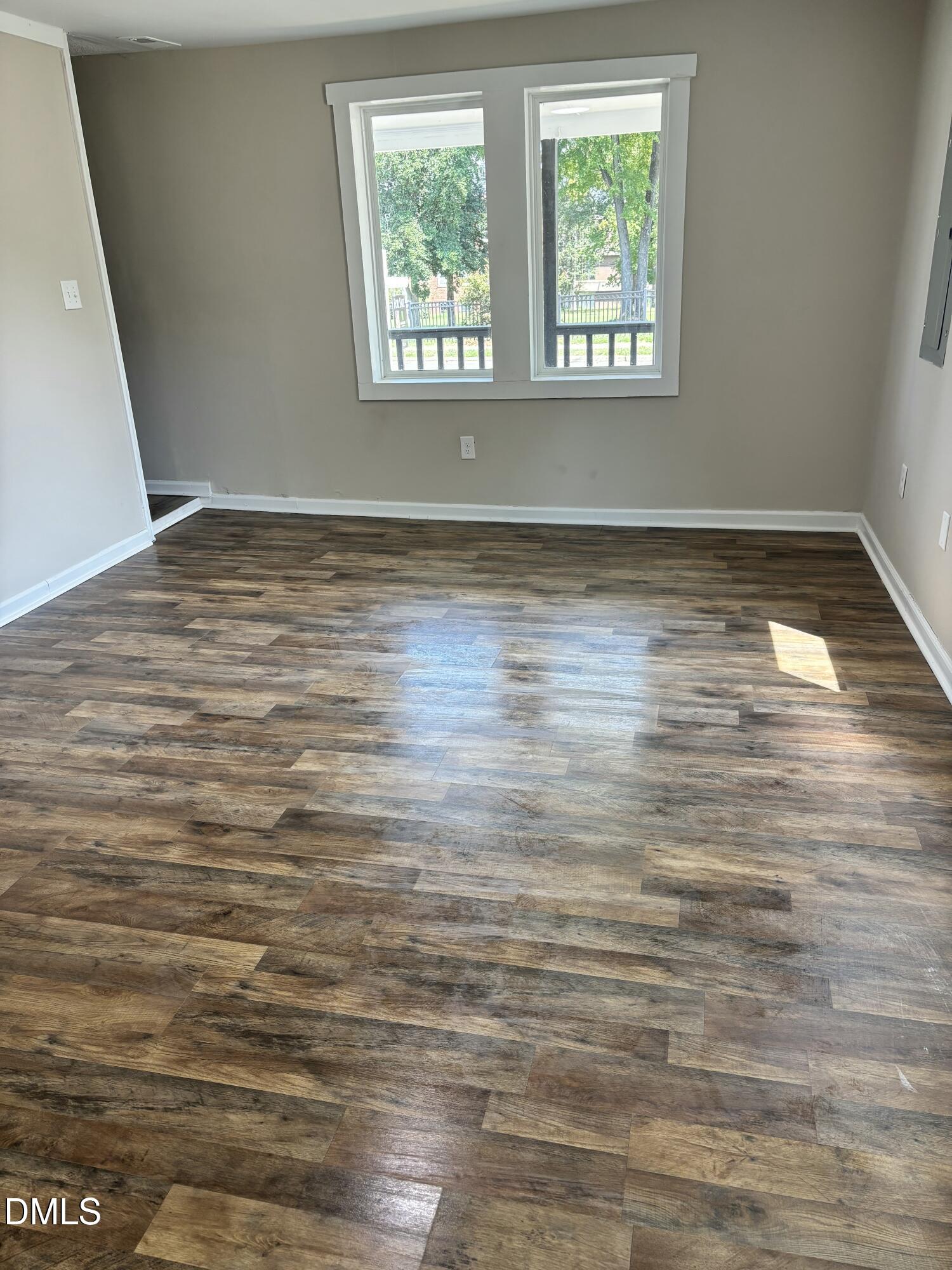 1310 Oakwood Avenue — photo