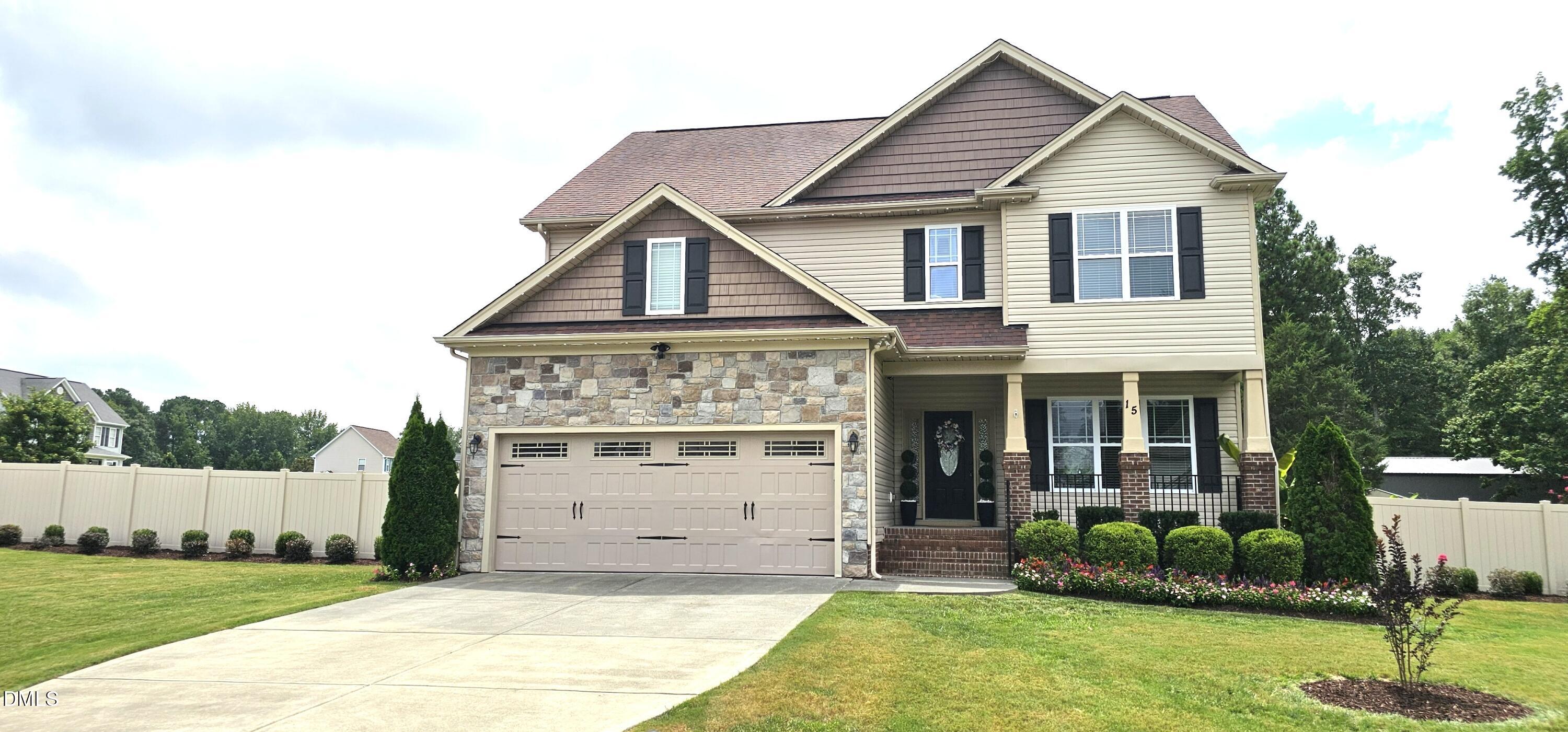 15 Brushwood Court — photo