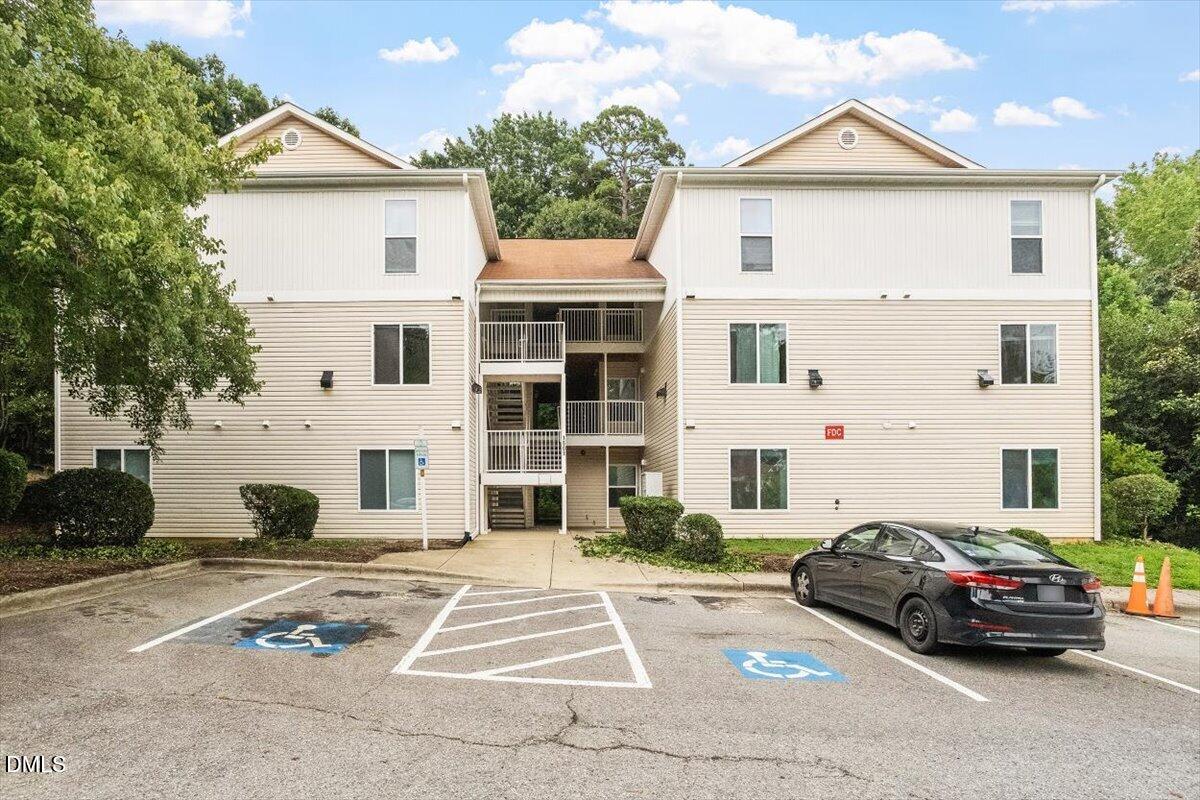 1501 Graduate Lane — photo