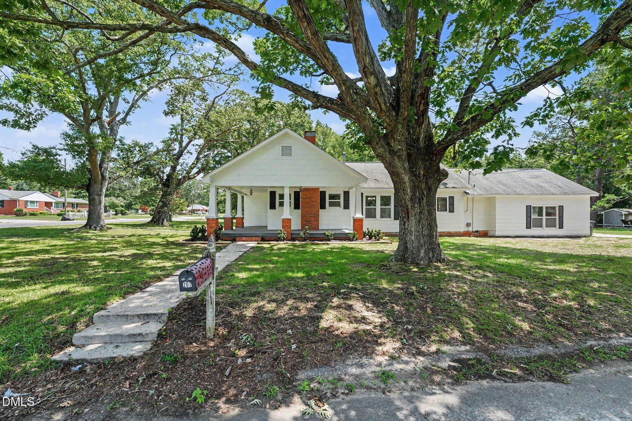 207 Old Post Road, Erwin, NC 28339 — photo 3