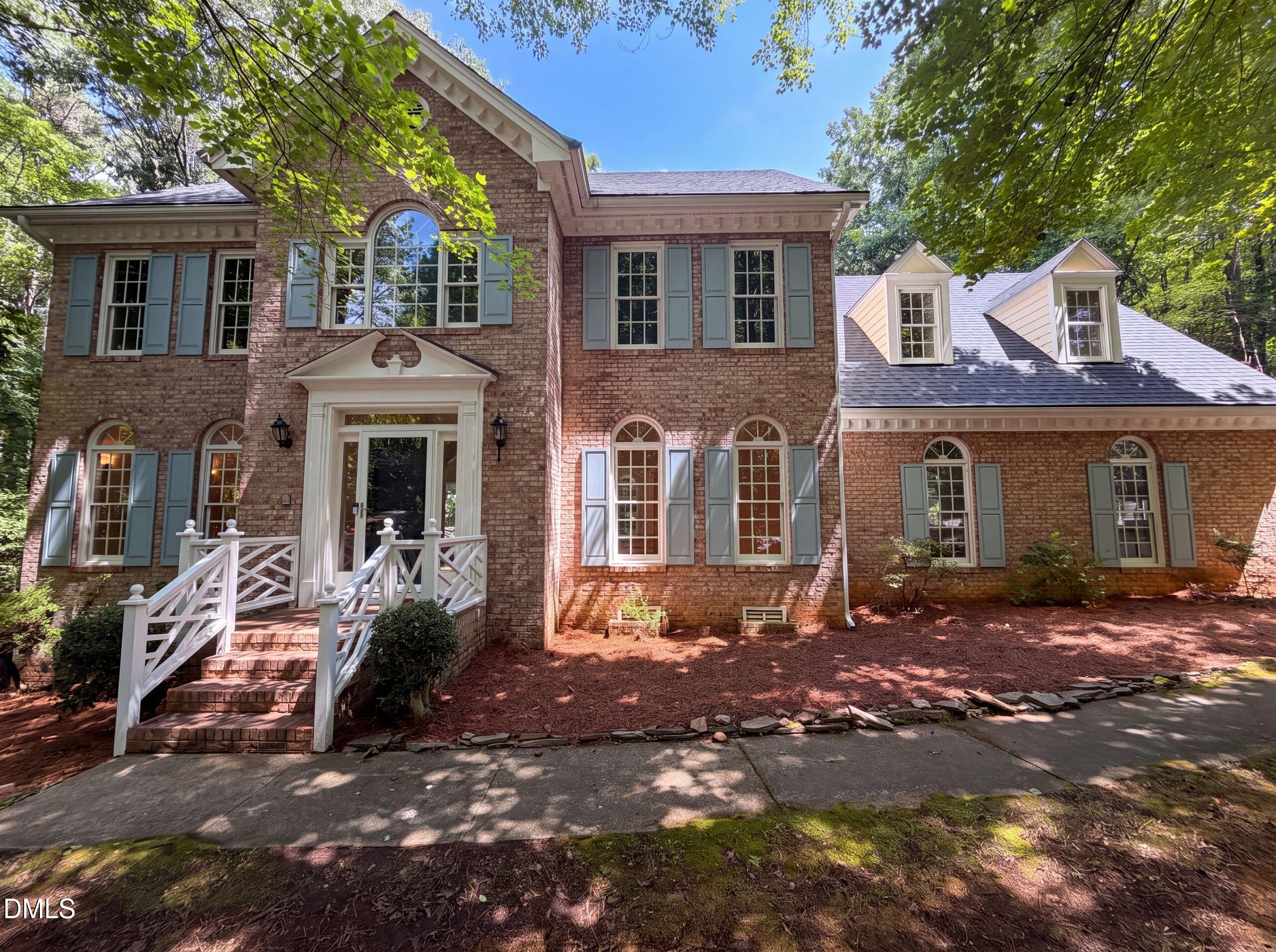2501 Dunmore Court — photo