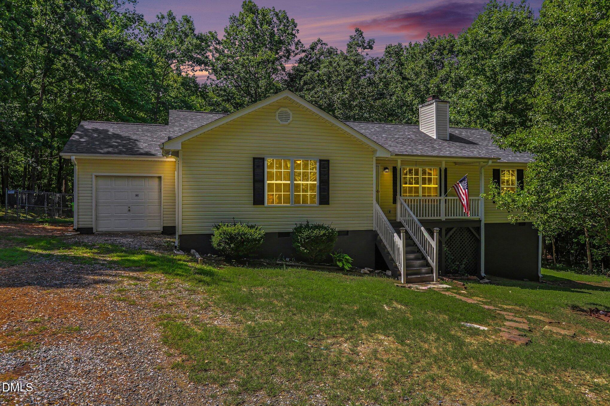 6045 Cane Creek Road — photo