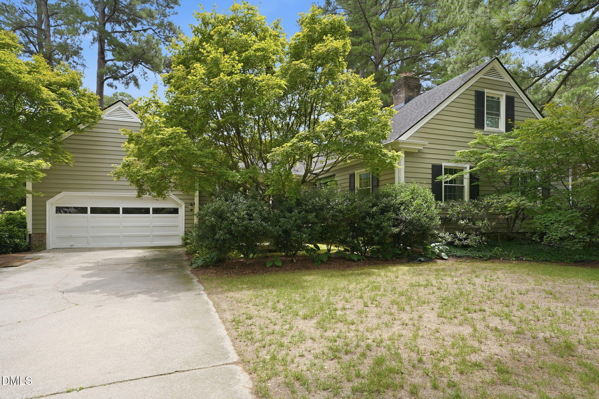 1110 Laurel Lane NW — photo