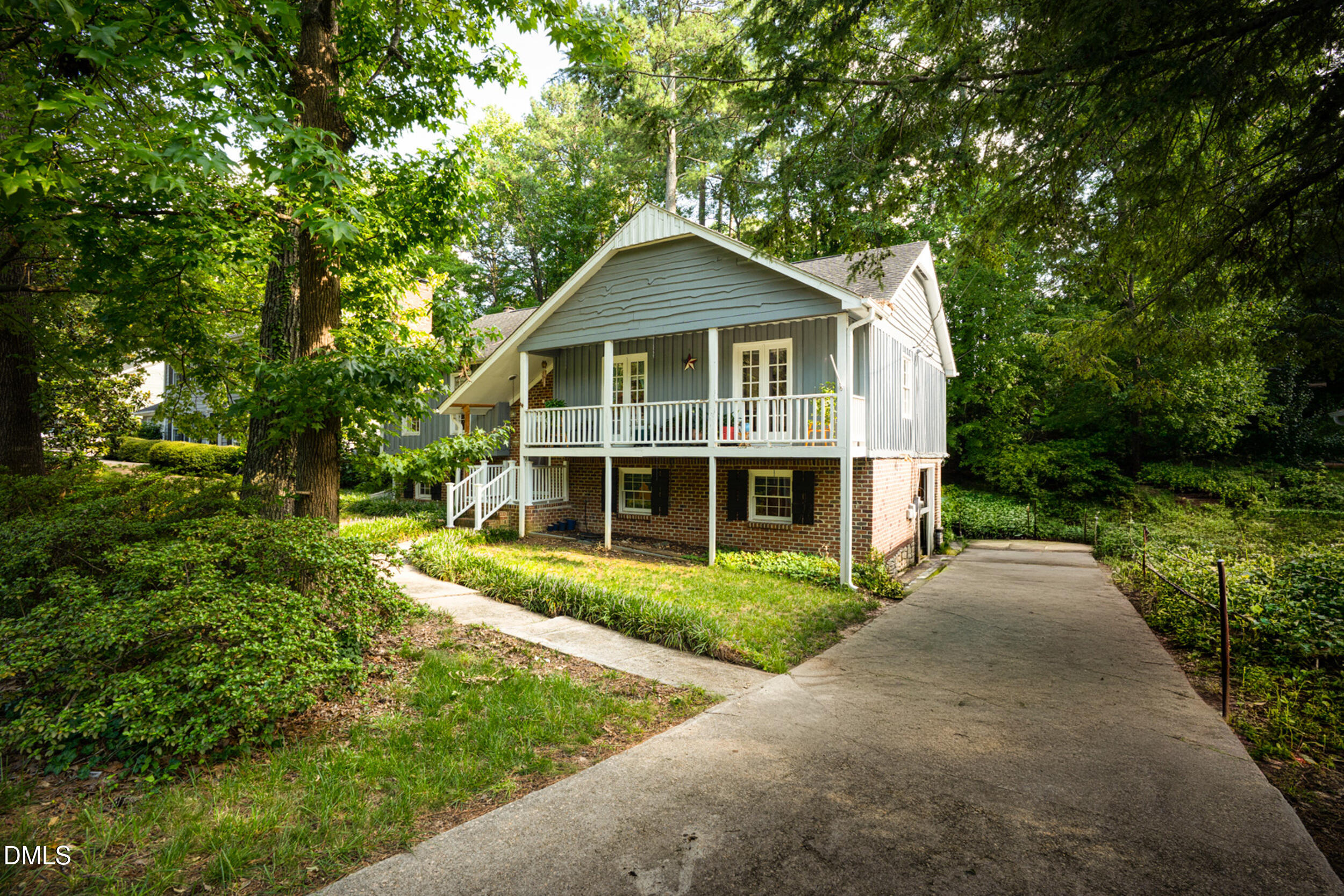 1008 E Millbrook Road — photo