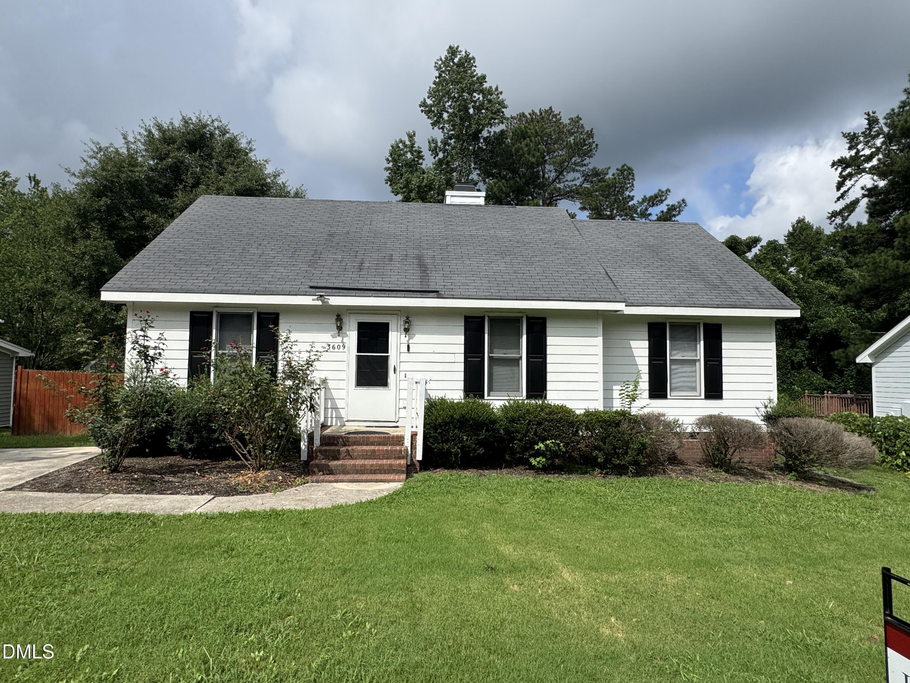 3609 Castlegate Drive — photo
