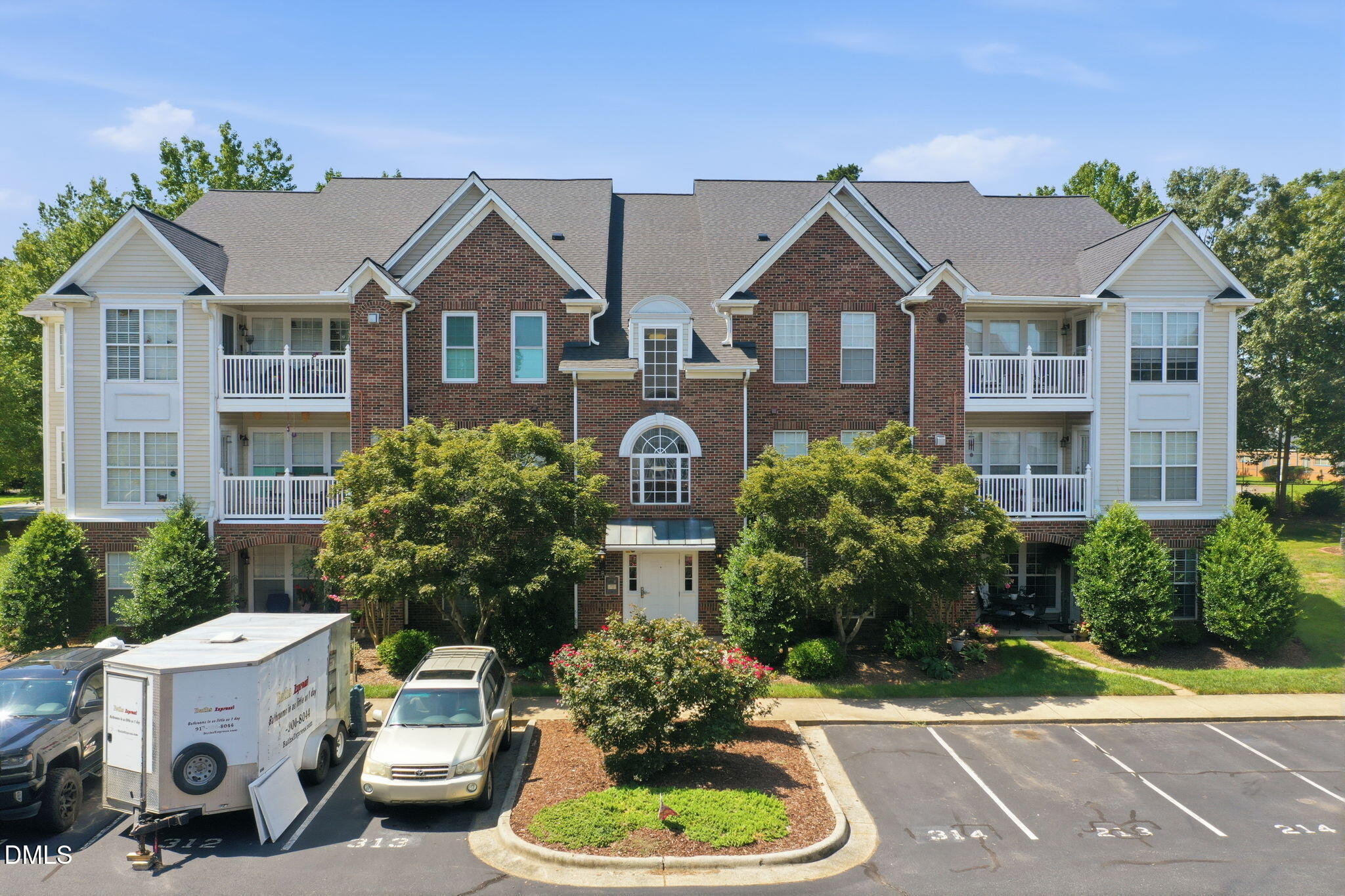 2221 Delaney Drive #112 — photo
