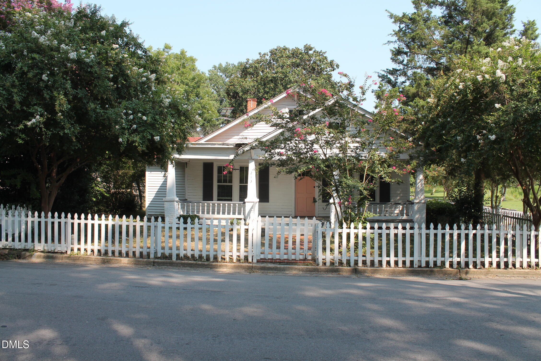 213 S Fifth Street — photo