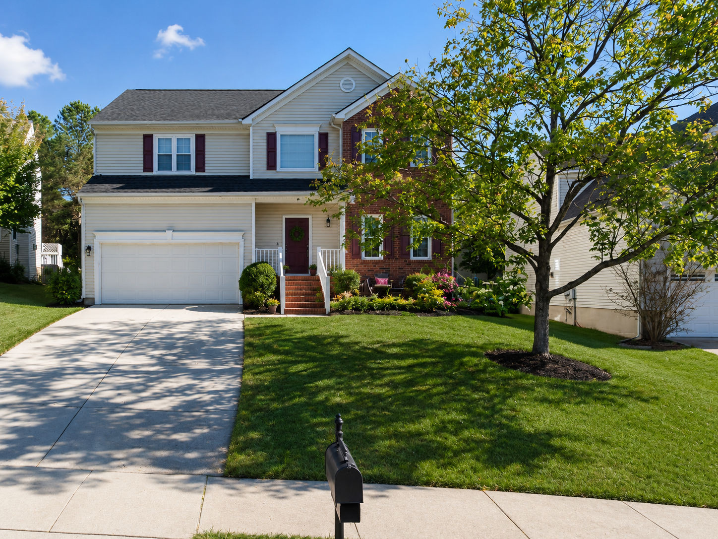 2447 Stately Oaks Drive — photo
