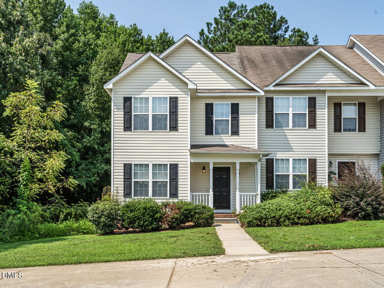 410 Whitehall Court — photo
