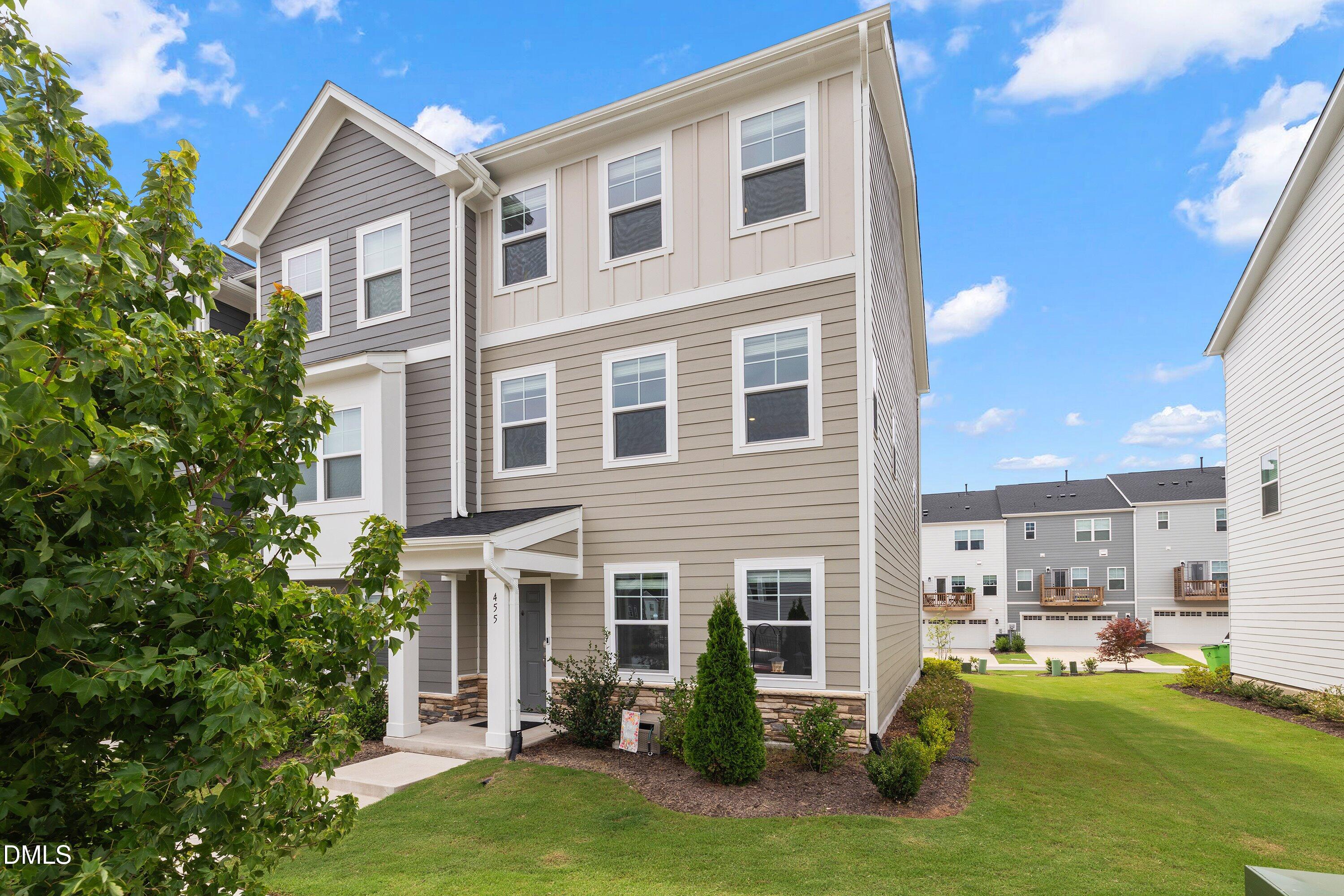 455 Deercroft Drive — photo