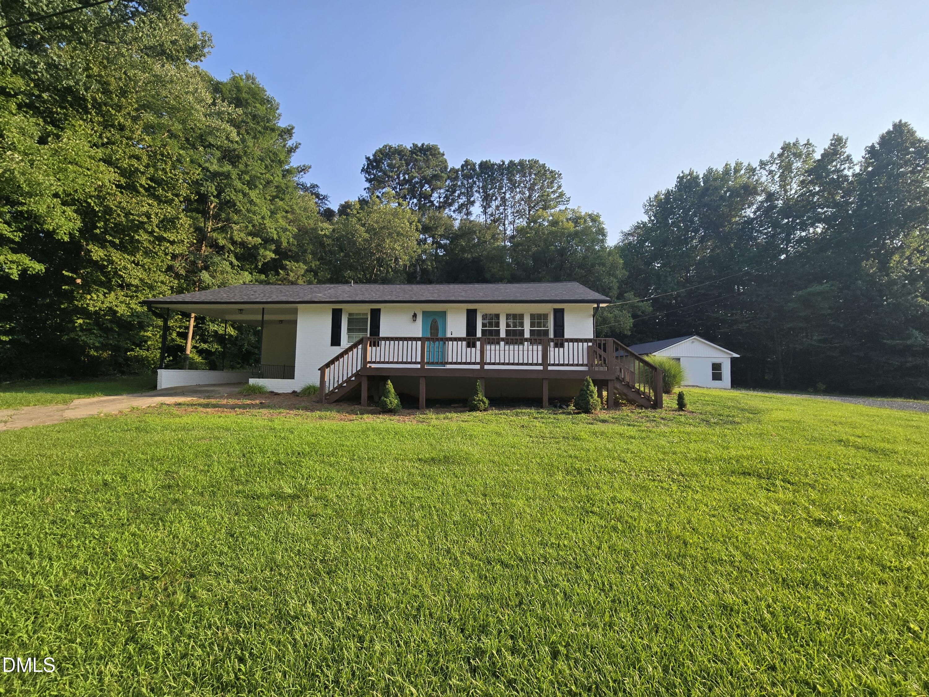 3126 Cedar Falls Road — photo