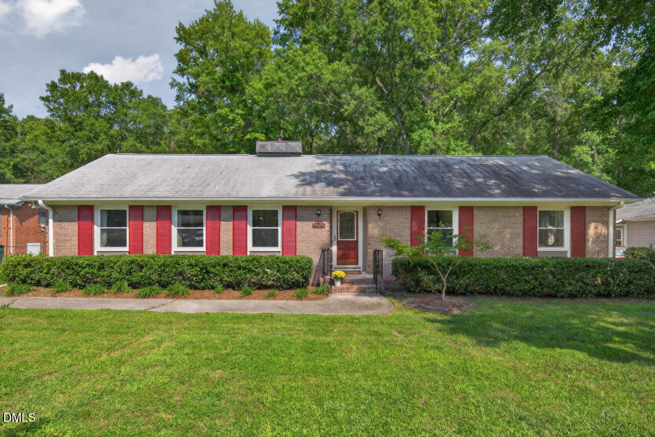 606 Crestview Drive — photo