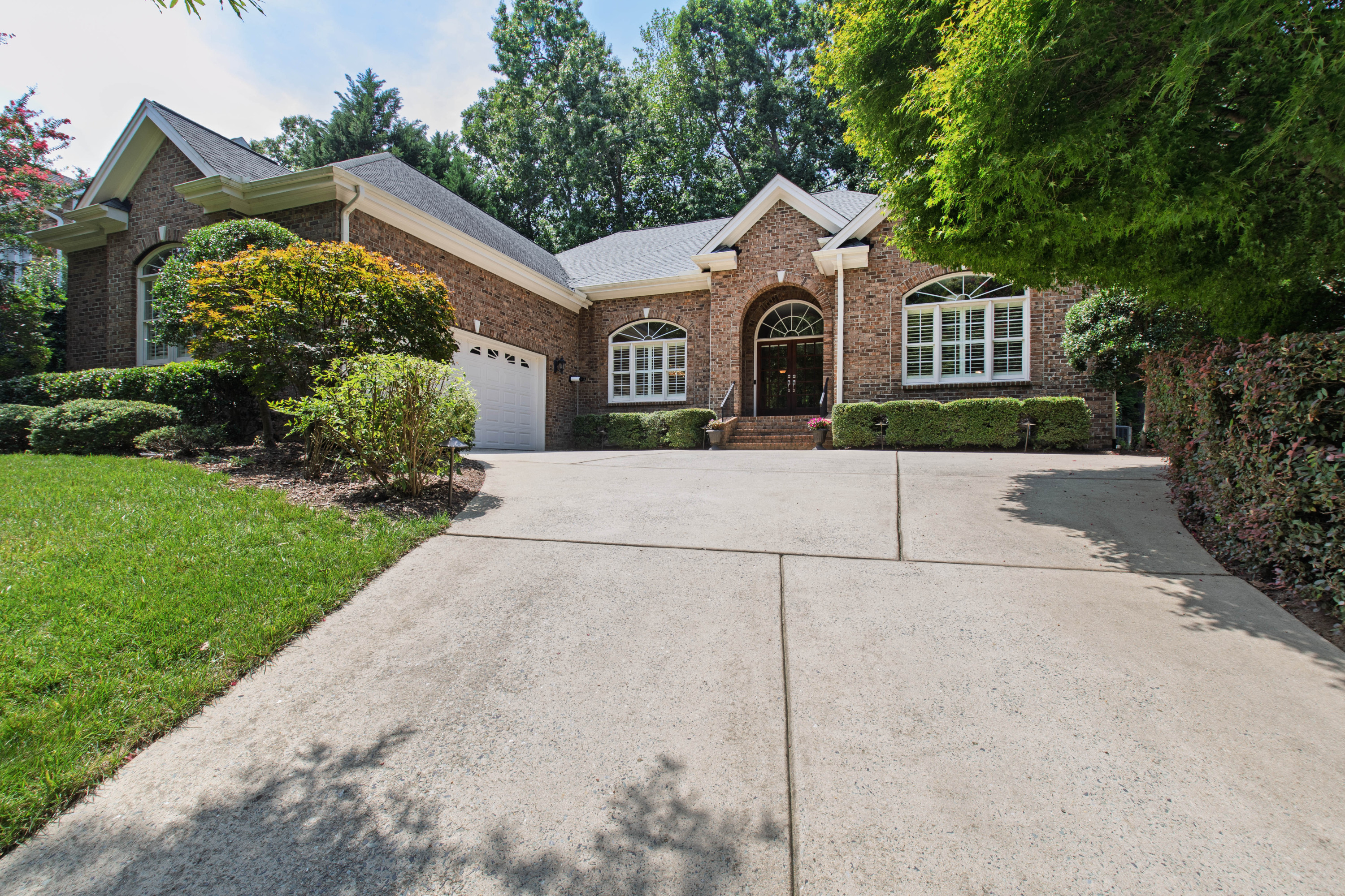 120 Swan Lake Court — photo