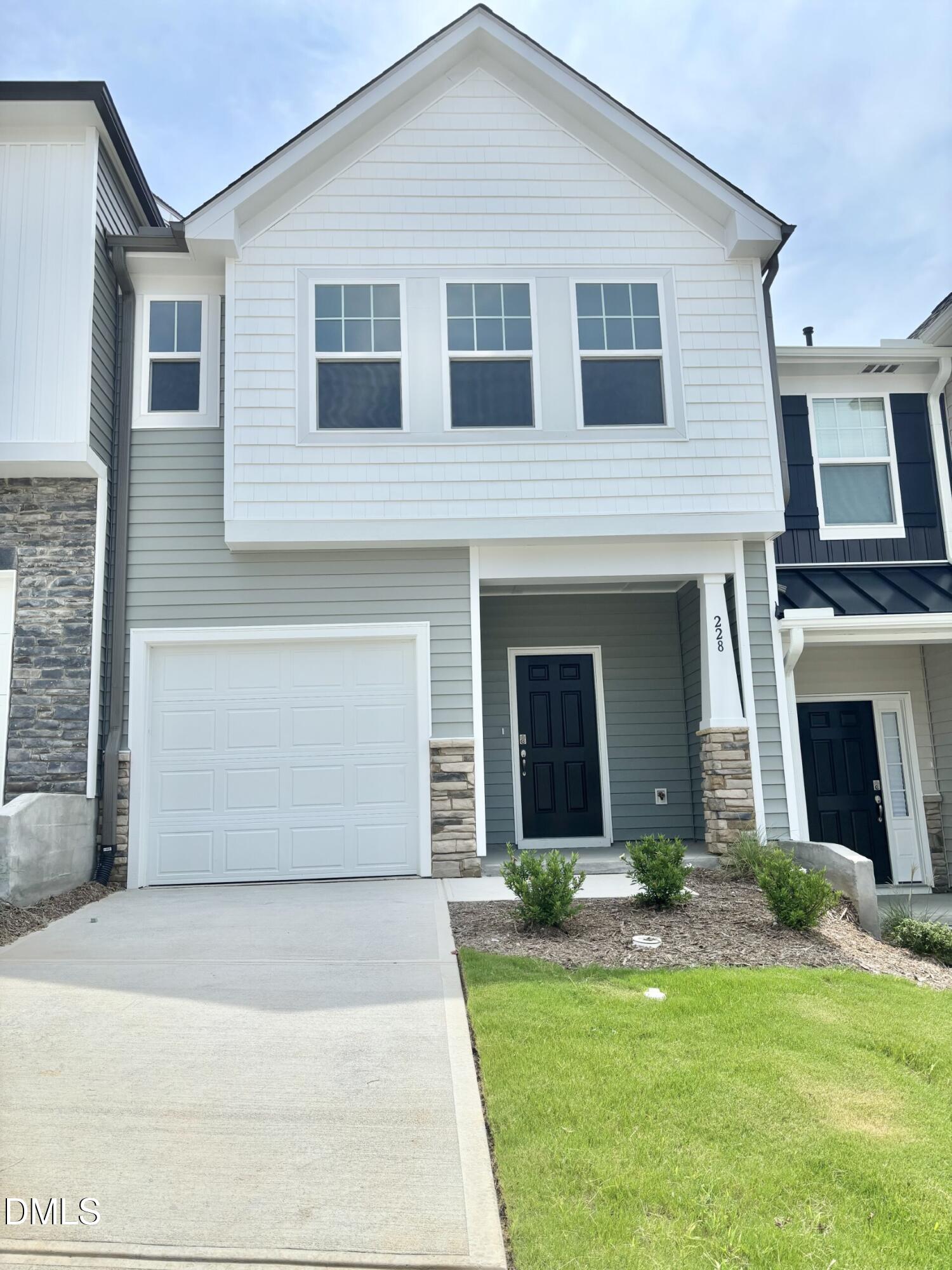 228 Alberta Drive 145 — photo