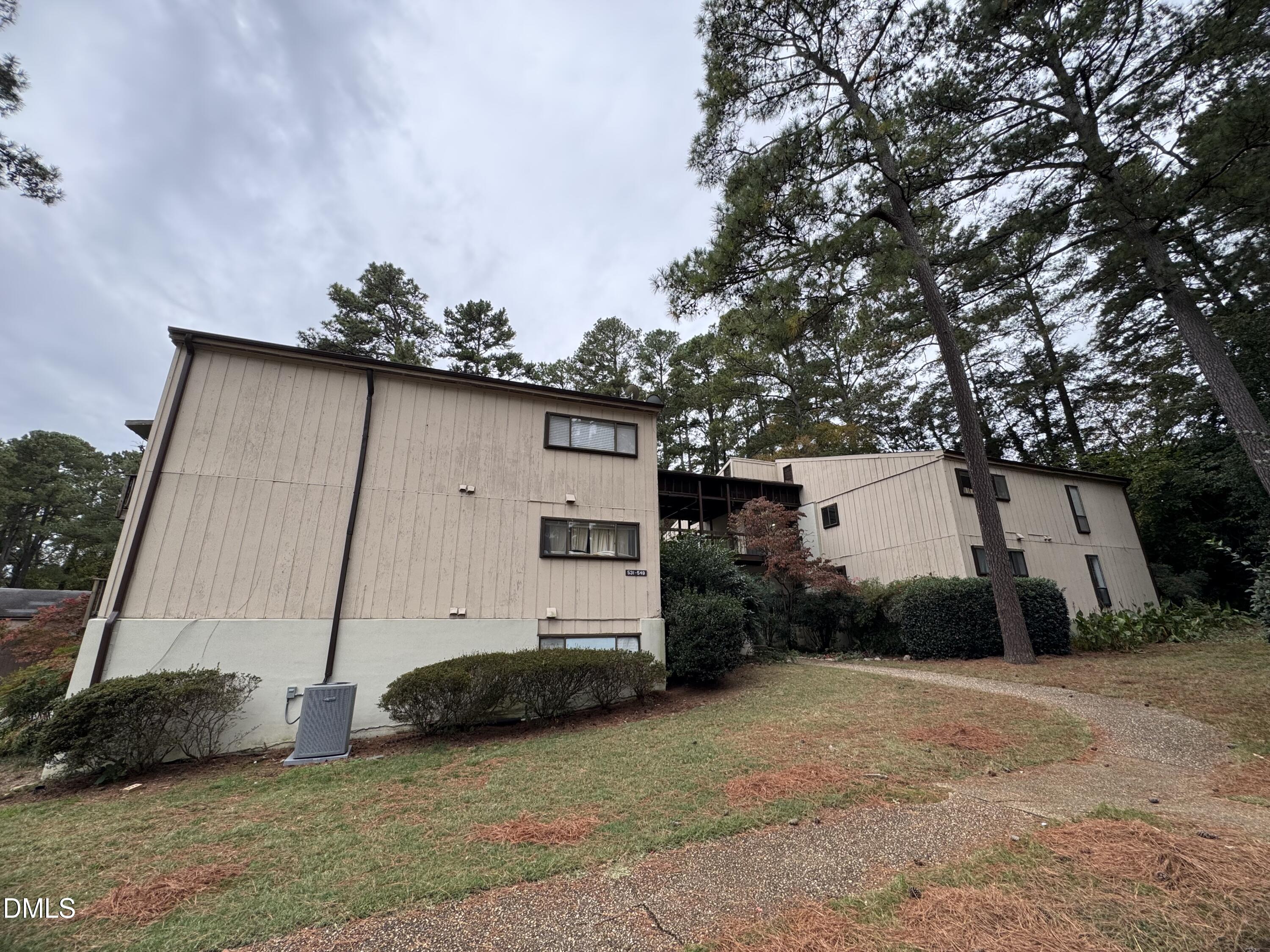 533 Pine Ridge Place, Raleigh, NC 27609