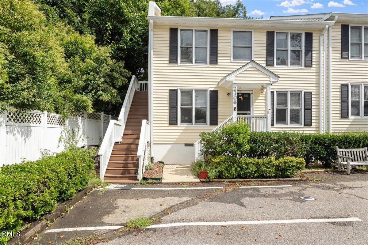 2306 Stafford Avenue a — photo