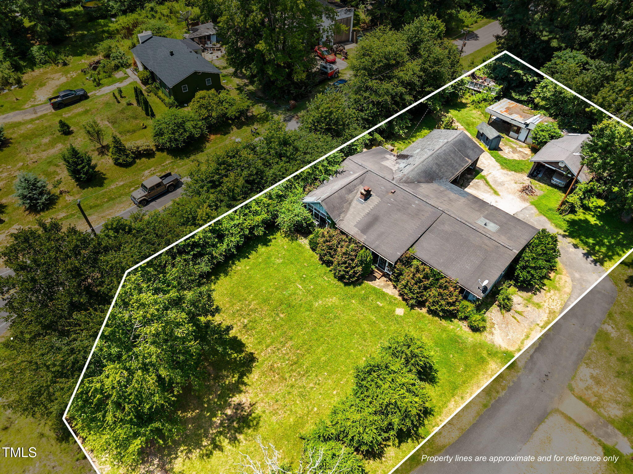 9640 Holly Springs Road — photo