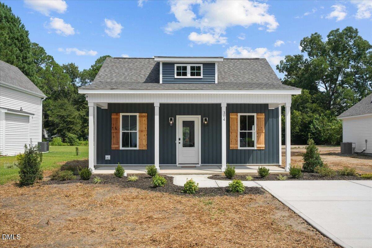 304 S Sycamore Street — photo