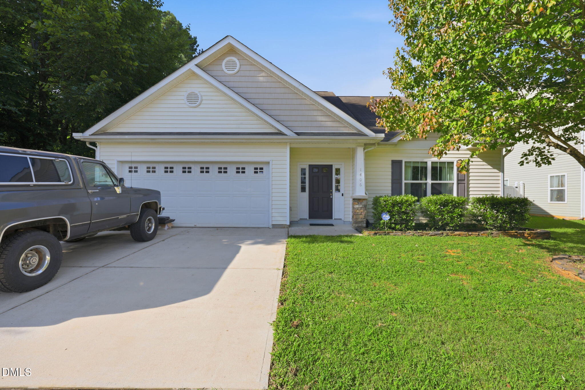 1406 Copper Circle — photo